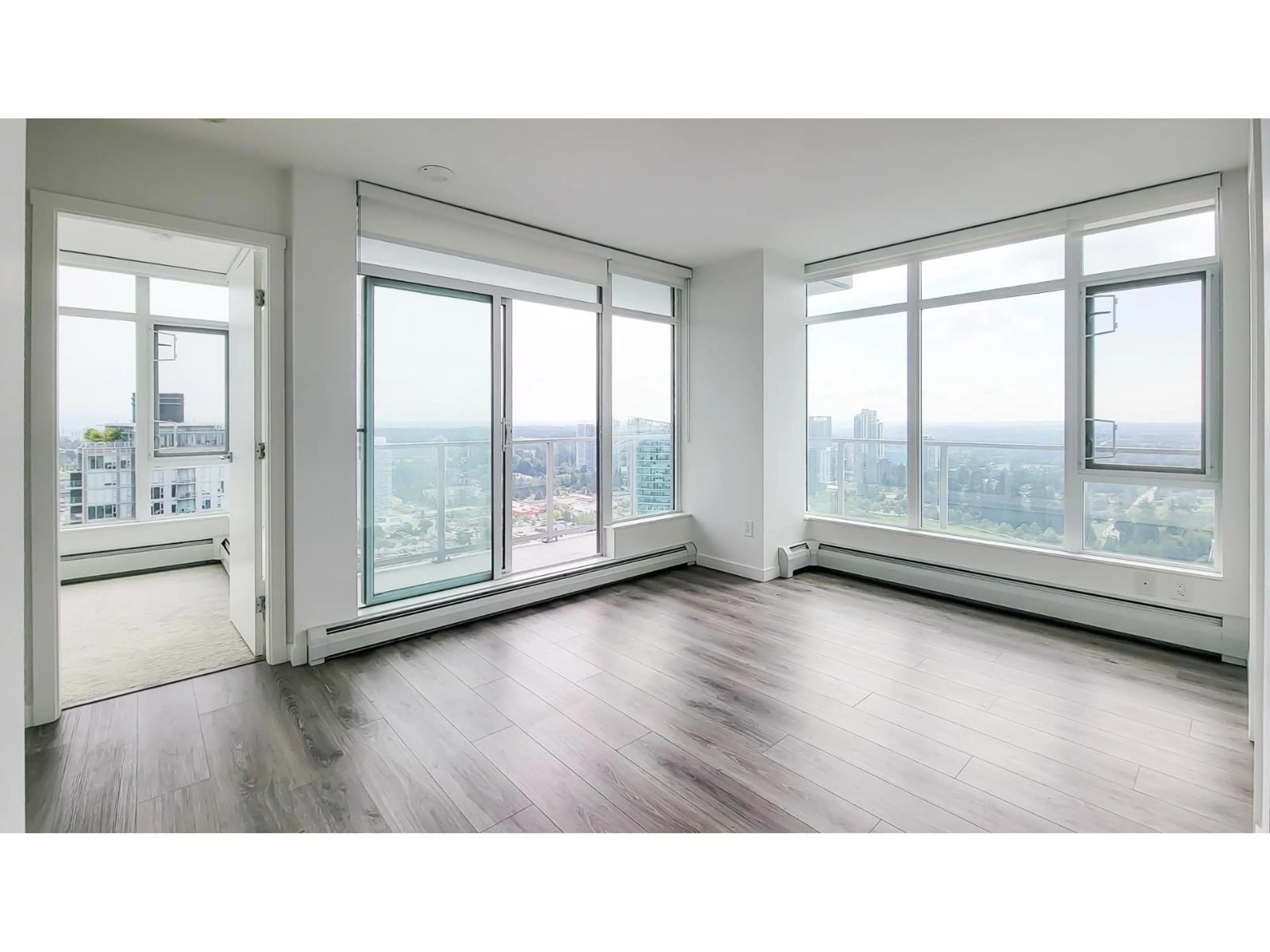 A pic of a room for 3608 - 13350 CENTRAL AVENUE, Surrey British Columbia V3T0S1
