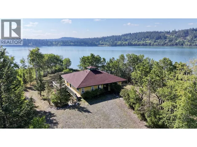 4751 CHILCOTIN CRESCENT, 108 Mile Ranch 3
