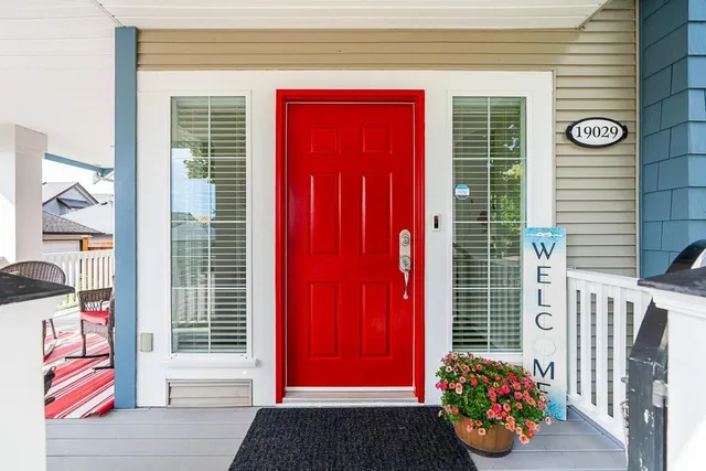 19029 68B AVENUE, Surrey 5