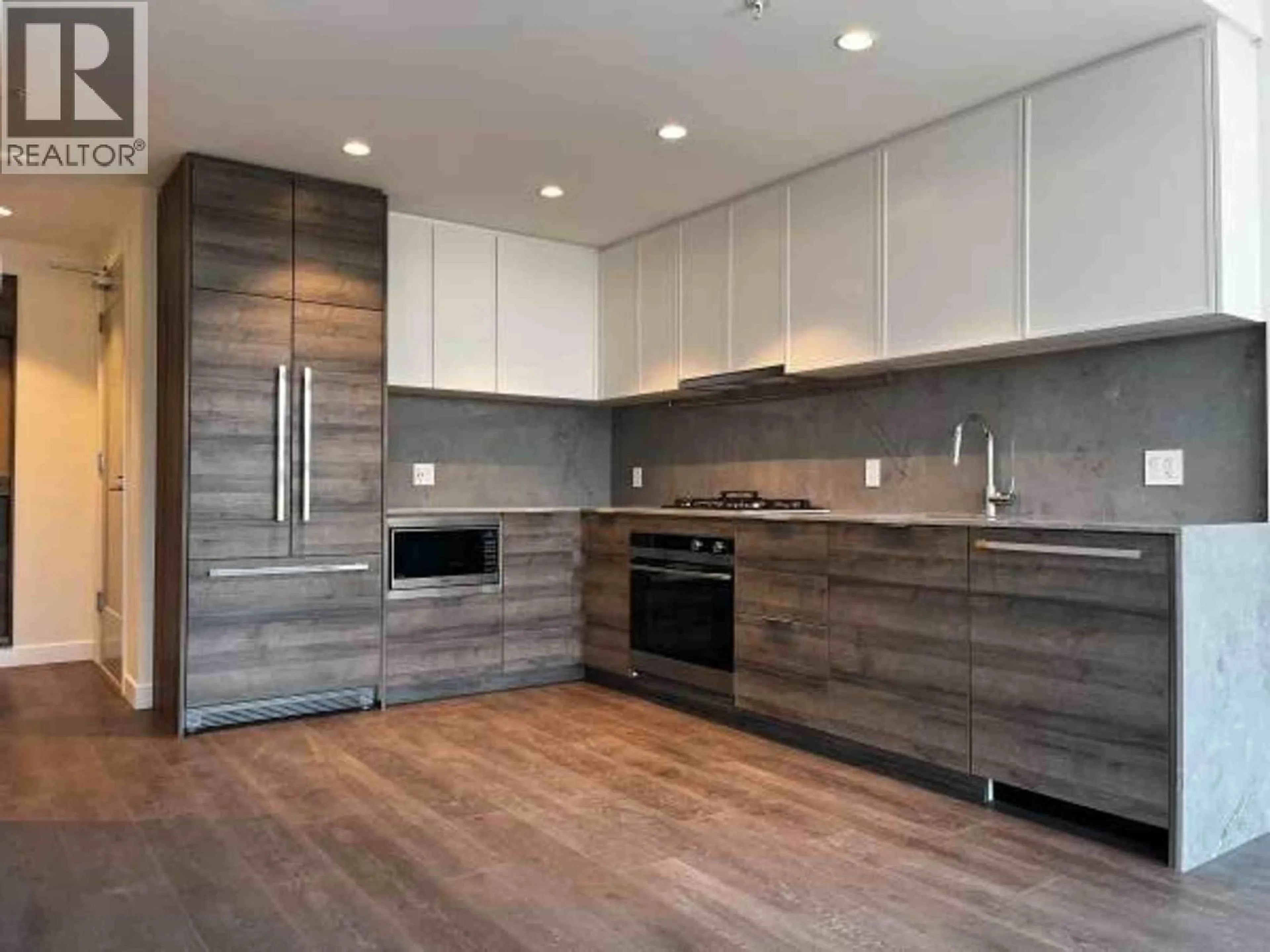 Open concept kitchen, wood/laminate floor for 908 - 1045 AUSTIN AVENUE, Coquitlam British Columbia V3K0G9