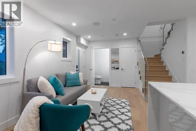 2881 GEORGIA STREET, Vancouver 4
