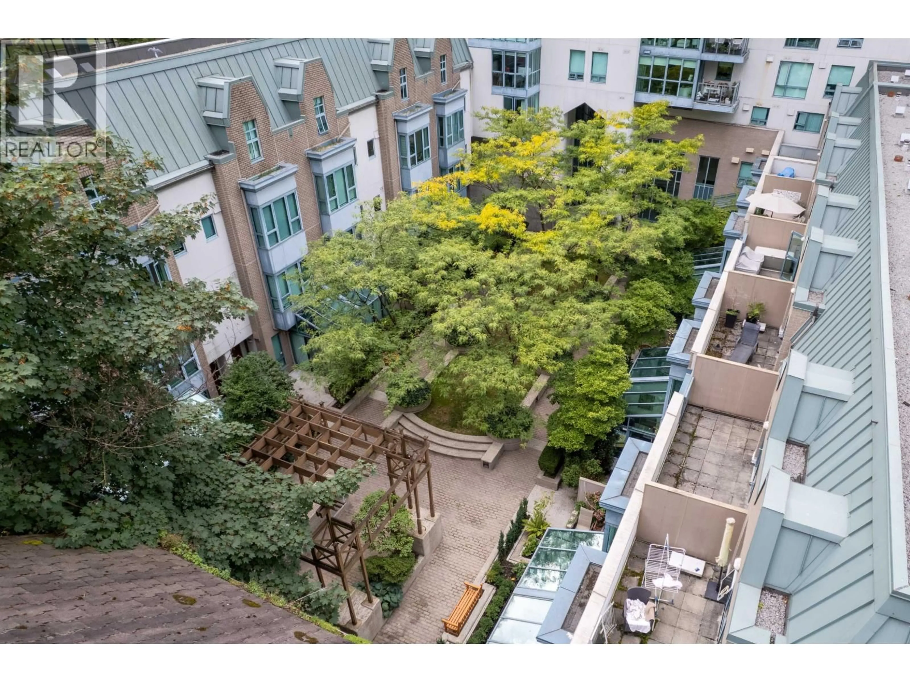 A pic from outside/outdoor area/front of a property/back of a property/a pic from drone, city buildings view from balcony for 1903 - 1238 MELVILLE STREET, Vancouver British Columbia V6E4N2