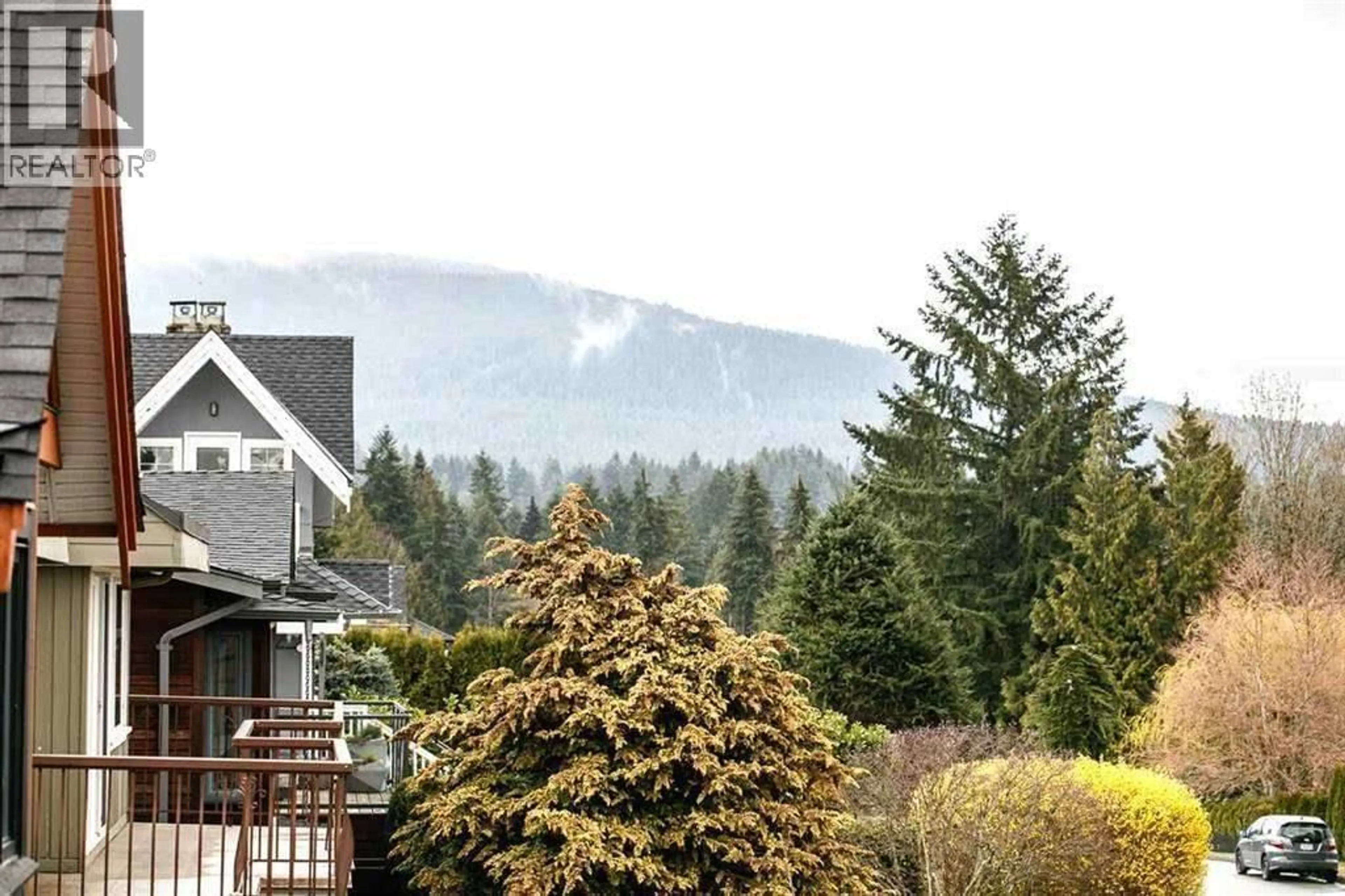 Patio, mountain view for 1132 CLOVERLEY STREET, North Vancouver British Columbia V7L1N6