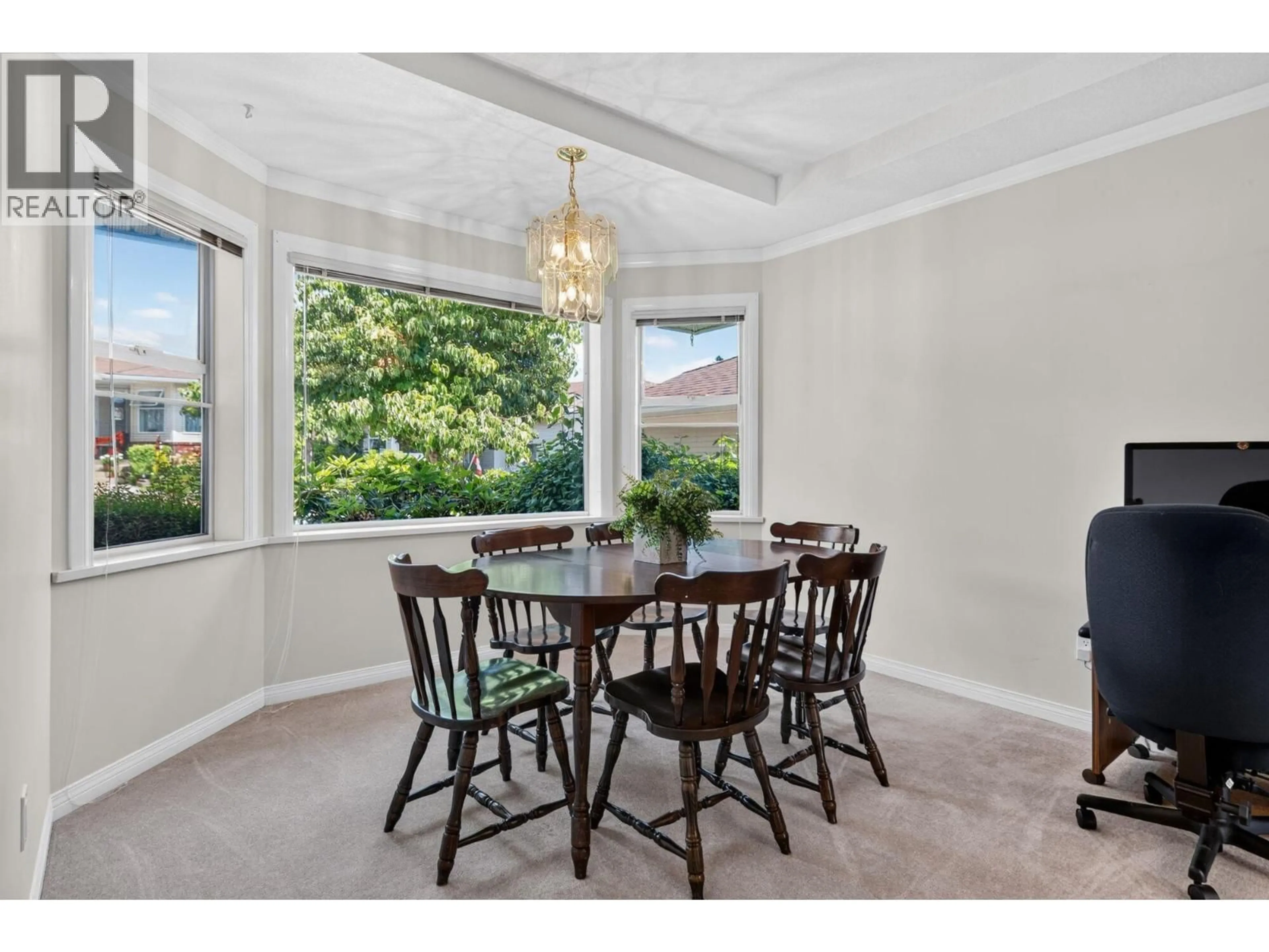 Dining room, unknown for 8 - 820 KIWANIS WAY, Gibsons British Columbia V0N1V9