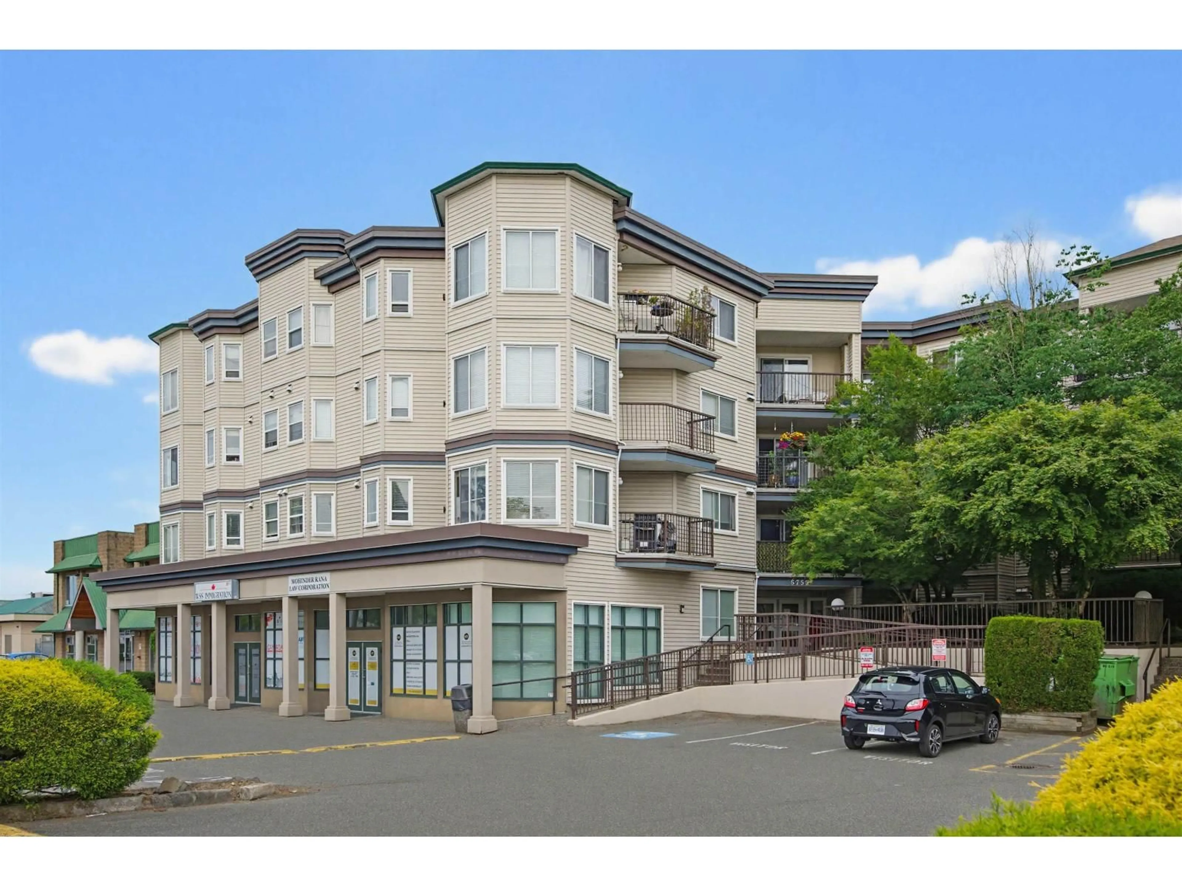 Unknown for 207 - 5759 GLOVER ROAD, Langley British Columbia V3A8M8