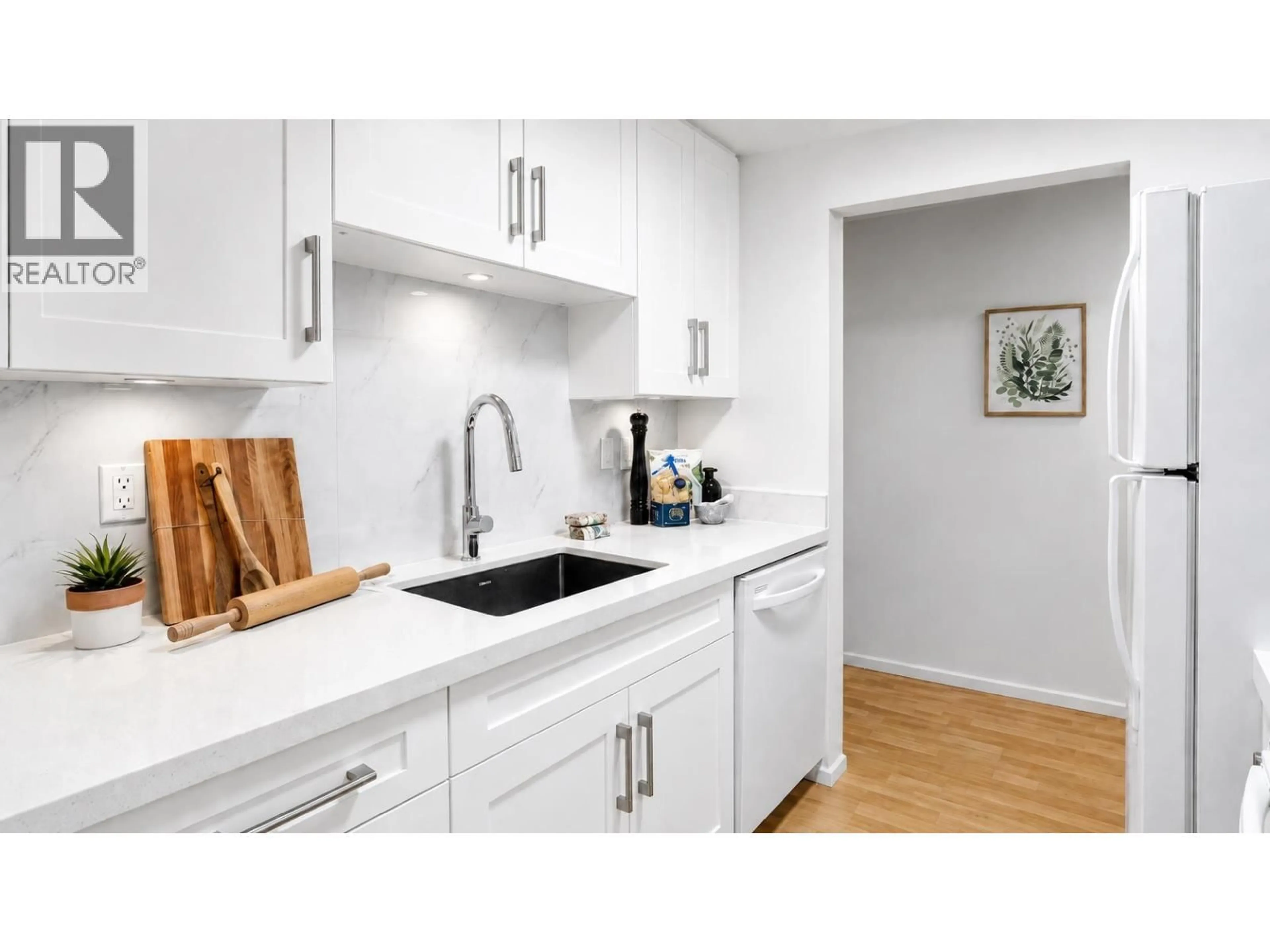 Standard kitchen, unknown for 206 - 7295 MOFFATT ROAD, Richmond British Columbia V6Y3E5
