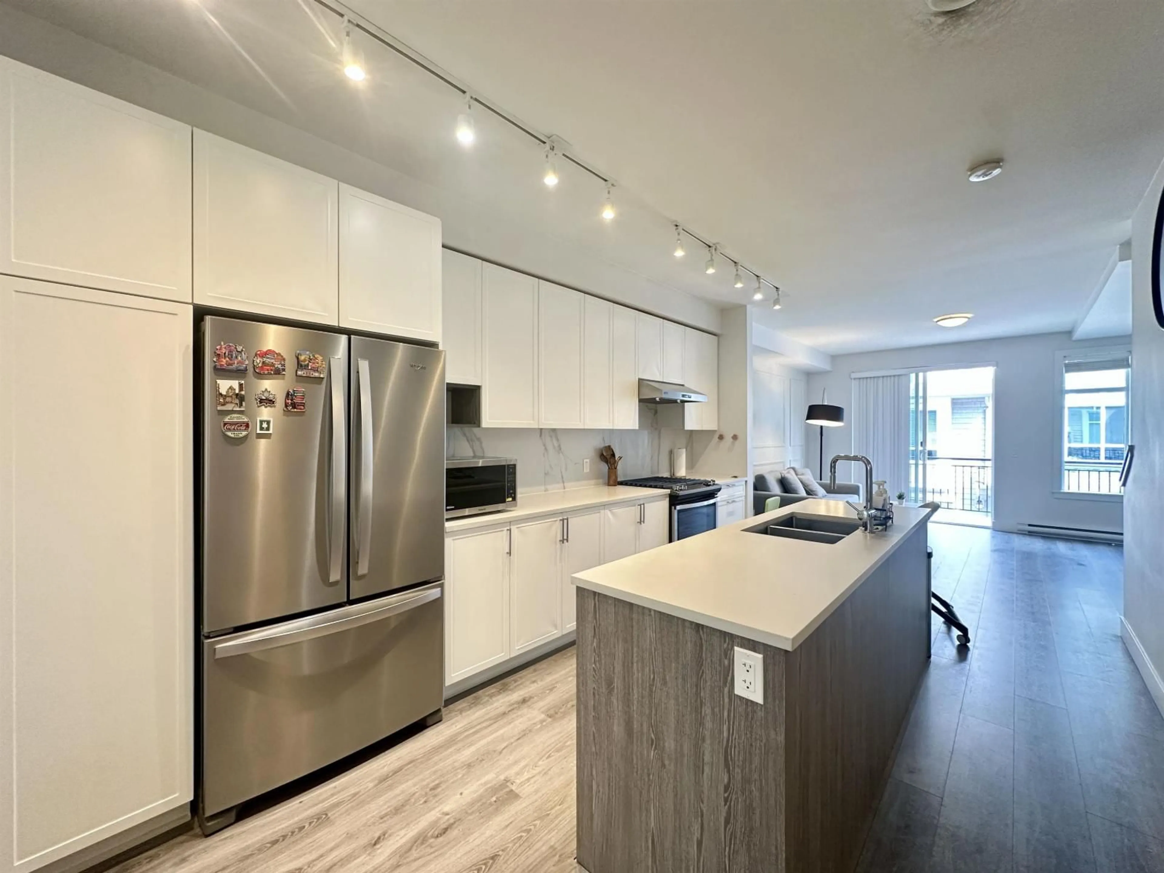 Open concept kitchen, unknown for 21 - 9688 162A STREET, Surrey British Columbia V4N6V3
