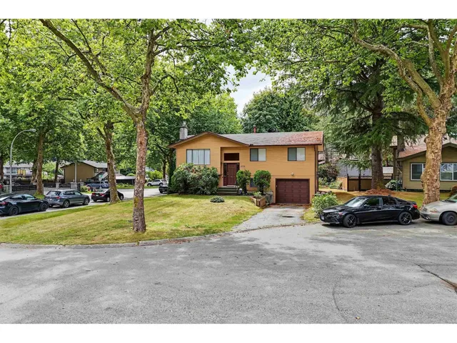 13128 DOONE PLACE, Surrey 3