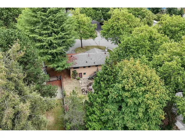 13128 DOONE PLACE, Surrey 5