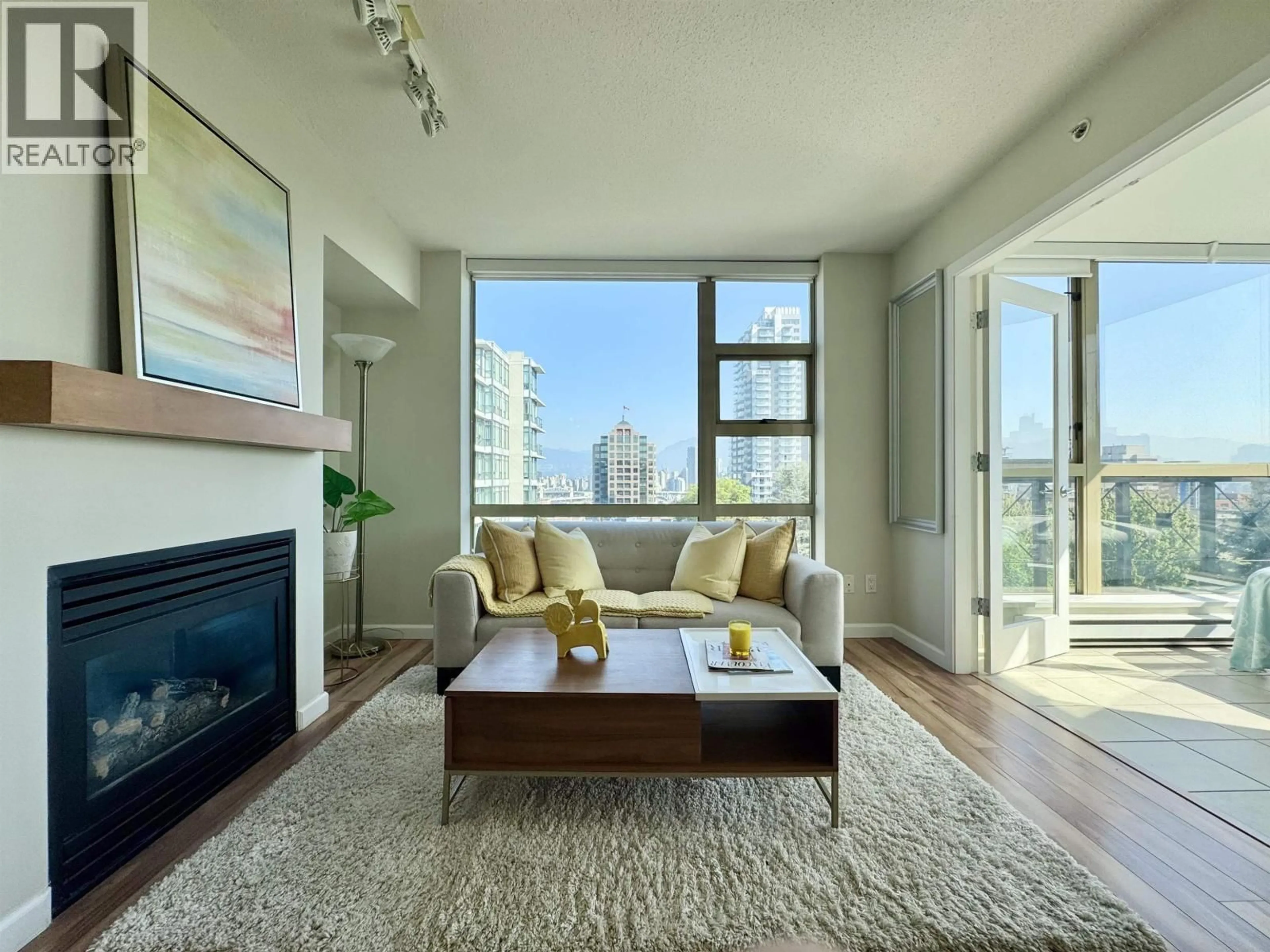 Living room with furniture, unknown for 905 - 1316 11TH AVENUE, Vancouver British Columbia V6H4G8