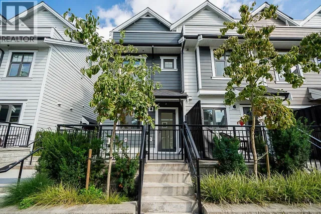 144 - 678 FAIRVIEW STREET, Coquitlam 2