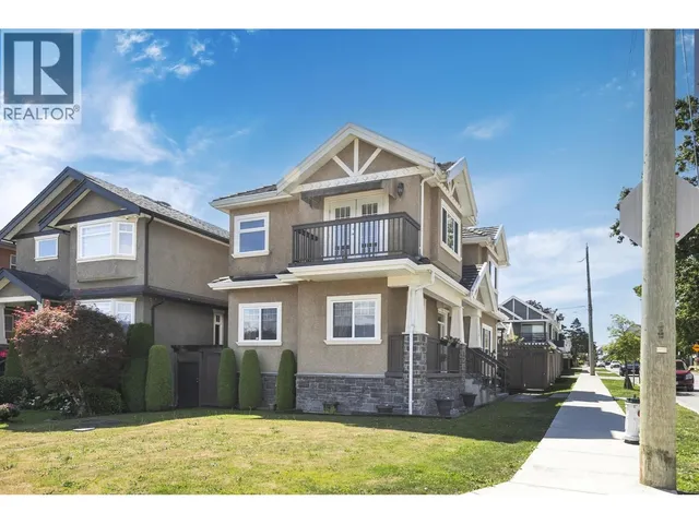 120 ROSSER AVENUE, Burnaby 3