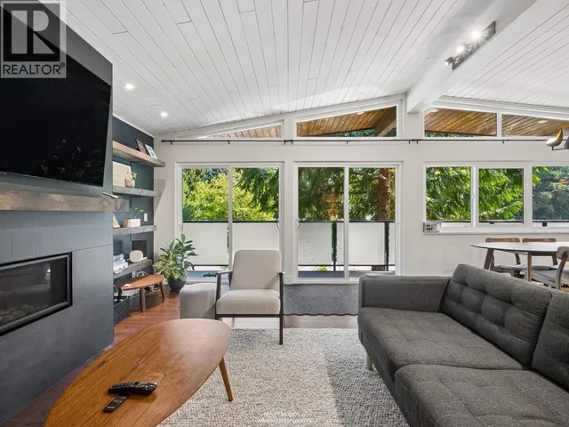 4651 HOSKINS ROAD, North Vancouver 4