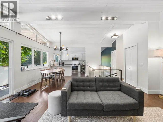 4651 HOSKINS ROAD, North Vancouver 5