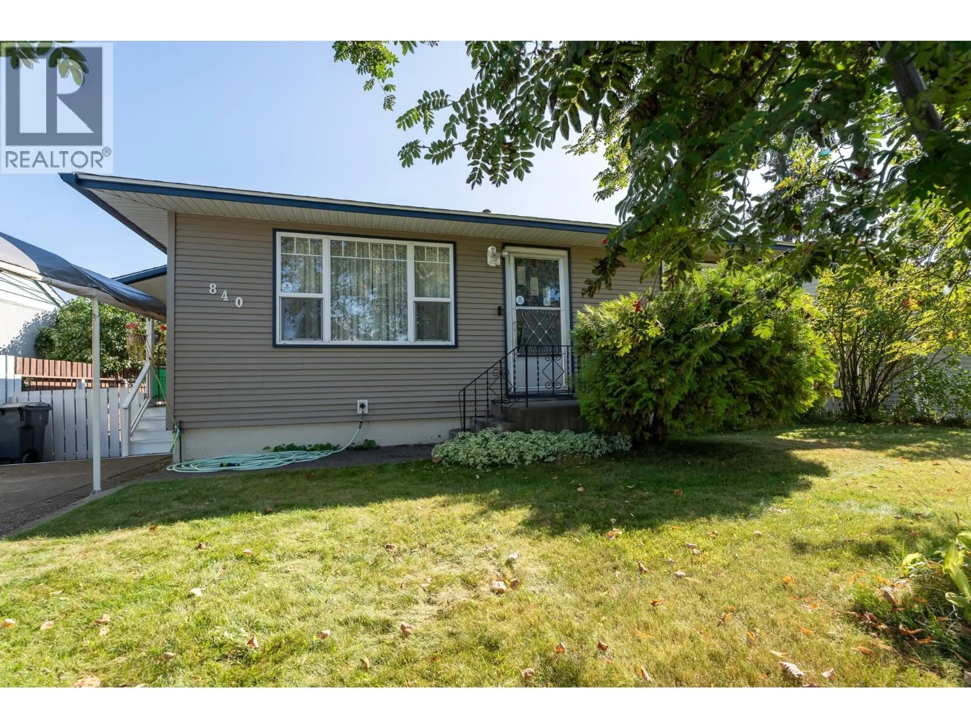 Home with vinyl exterior material, street for 840 HARPER STREET, Prince George British Columbia V2M2W7