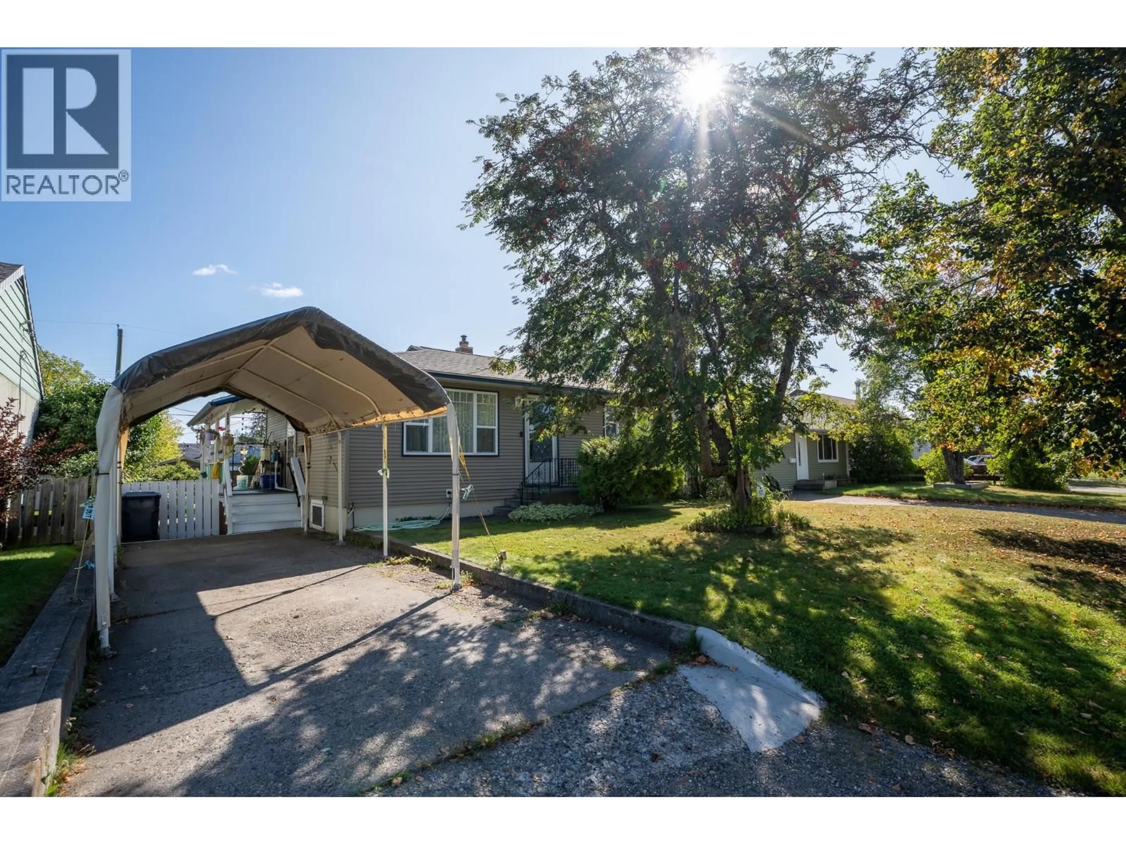 A pic from outside/outdoor area/front of a property/back of a property/a pic from drone, street for 840 HARPER STREET, Prince George British Columbia V2M2W7