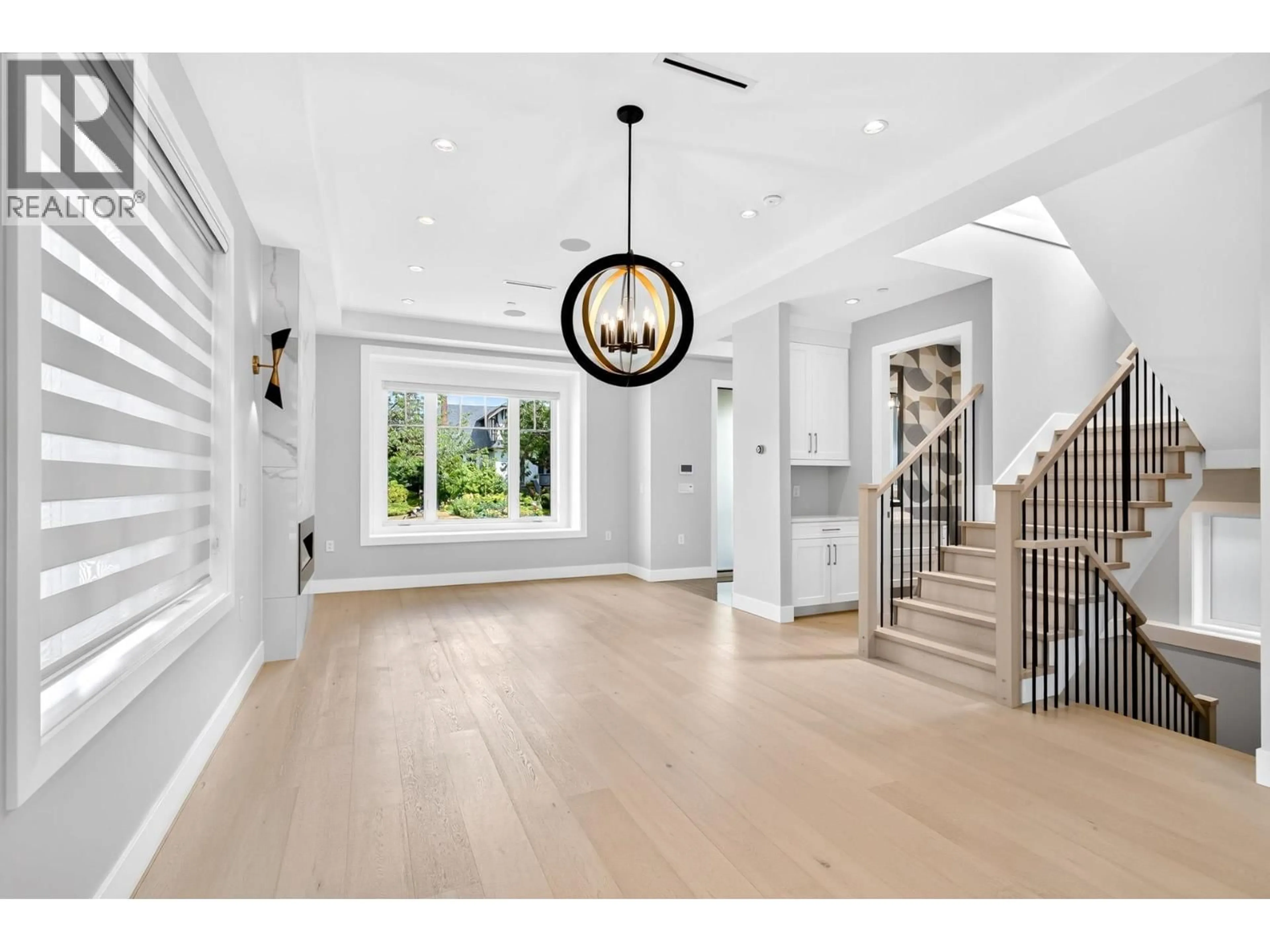 Indoor entryway for 3964 21ST AVENUE, Vancouver British Columbia V6S1H6