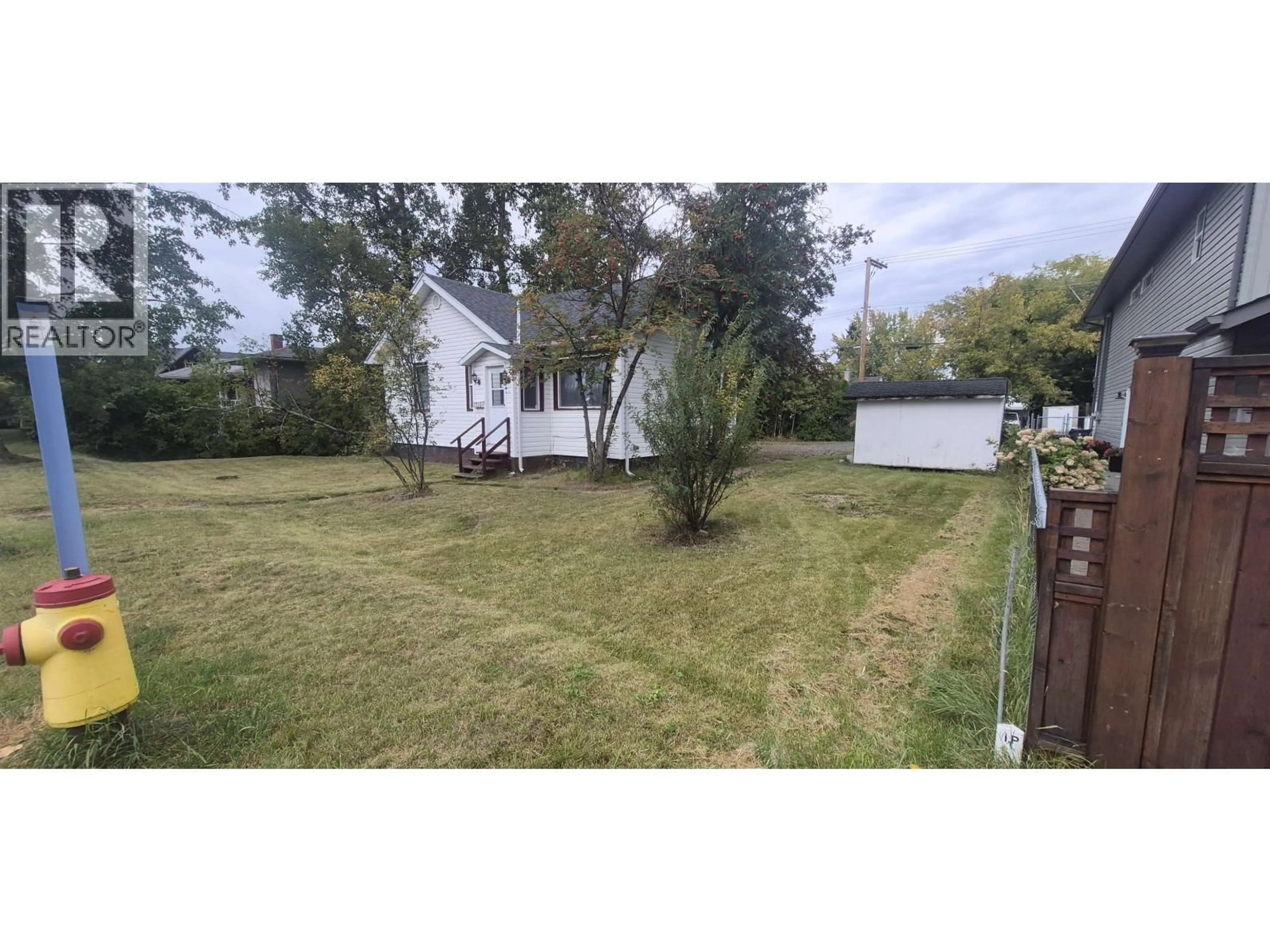 A pic from outside/outdoor area/front of a property/back of a property/a pic from drone, unknown for 1710 6TH AVENUE, Prince George British Columbia V2L3N6