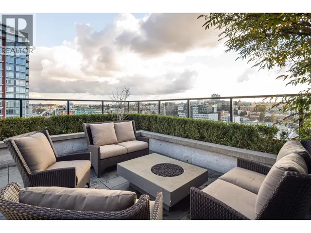 1202 - 1788 ONTARIO STREET, Vancouver 3