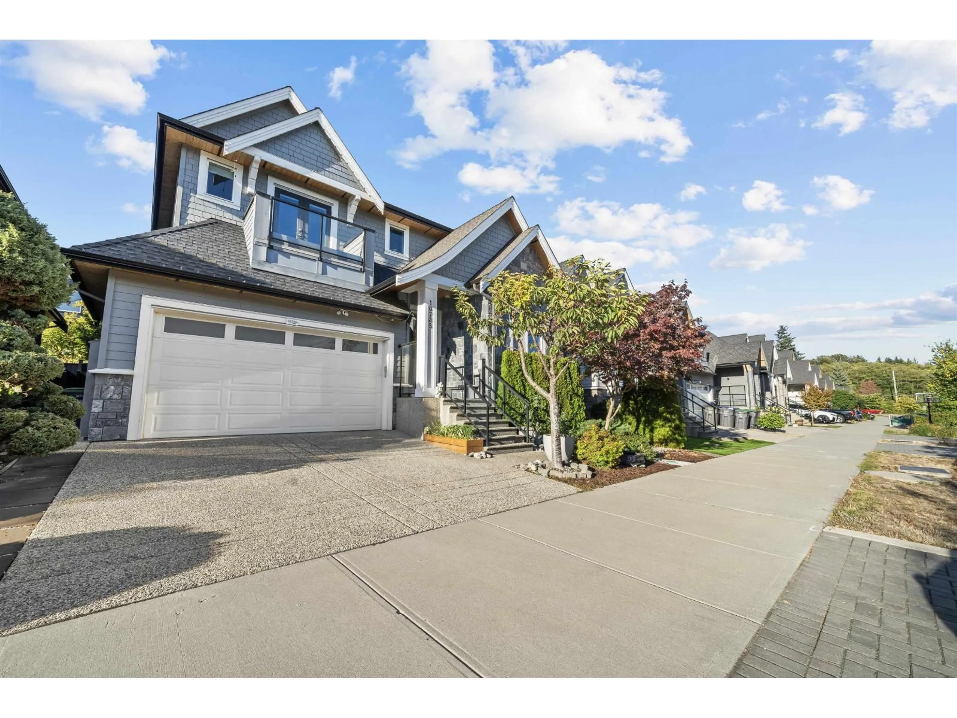 Home with vinyl exterior material, street for 16735 17A AVENUE, Surrey British Columbia V3Z0T3