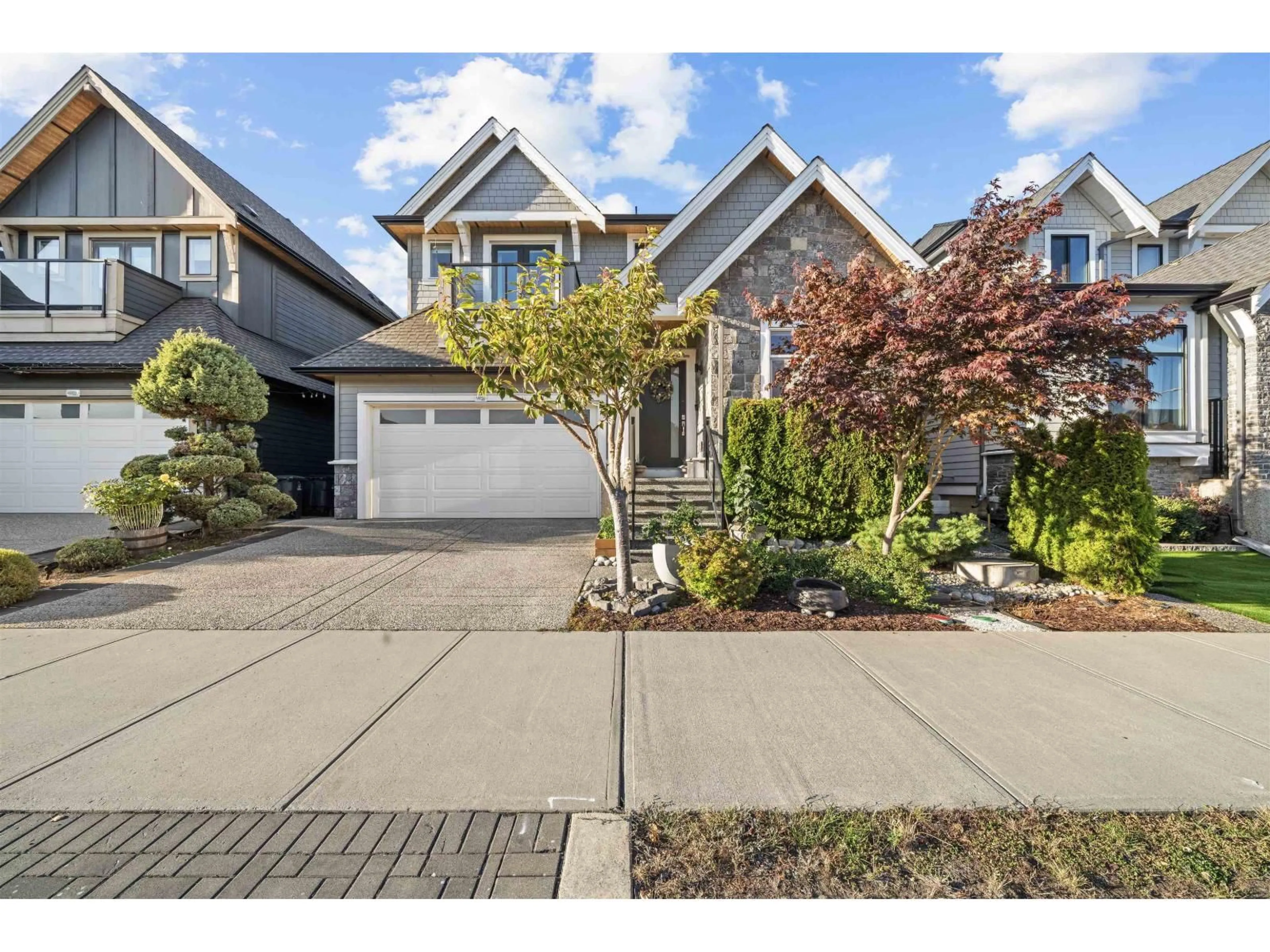 Home with vinyl exterior material, street for 16735 17A AVENUE, Surrey British Columbia V3Z0T3