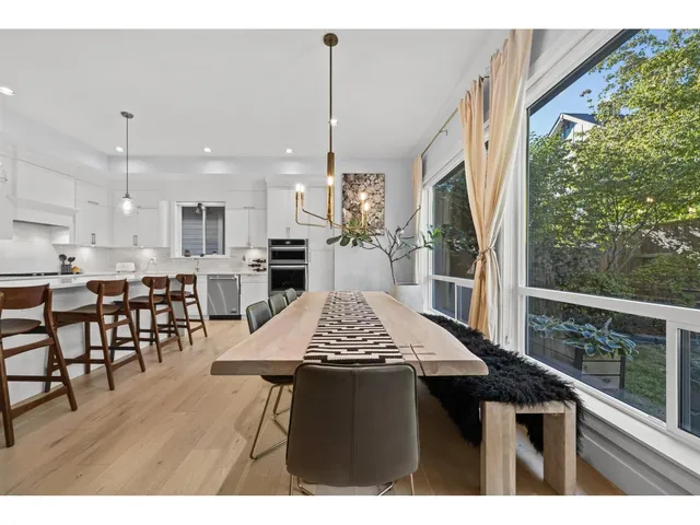 16735 17A AVENUE, Surrey 5