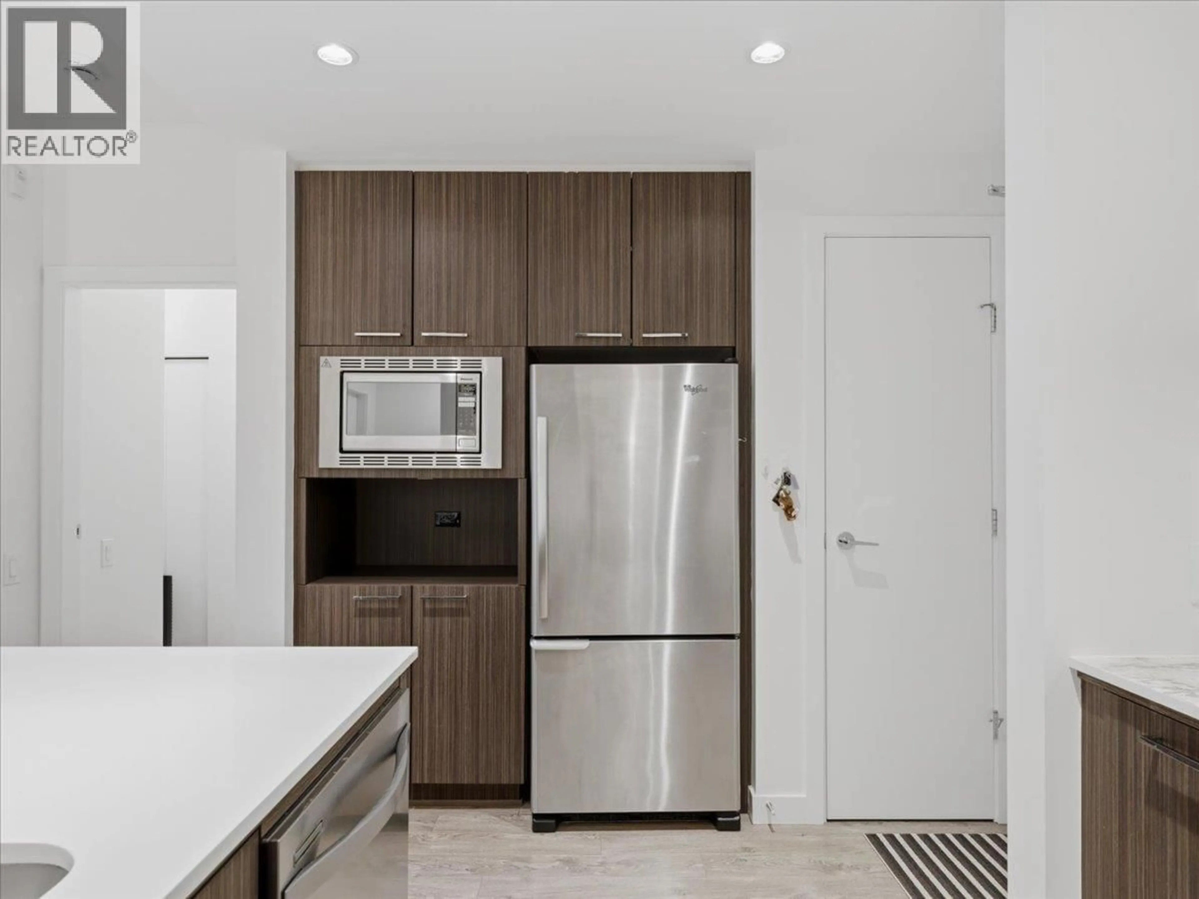 Standard kitchen, unknown for 205 - 553 FOSTER AVENUE, Coquitlam British Columbia V3J0B5