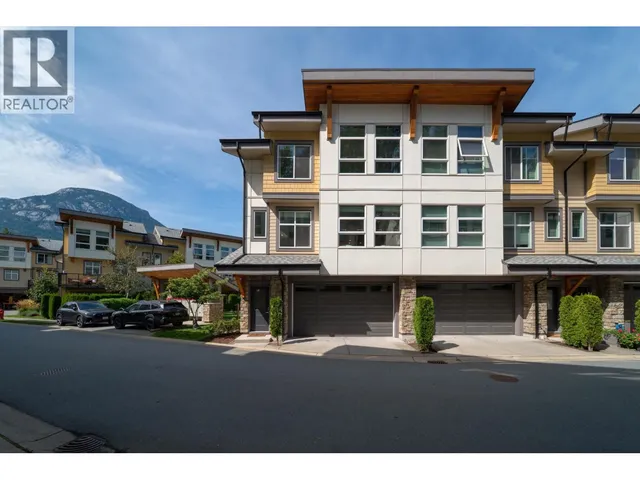 61 - 39548 LOGGERS LANE, Squamish 2