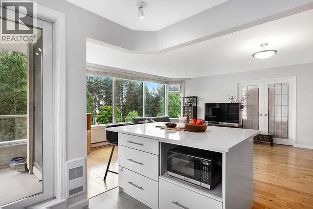 601 - 7321 HALIFAX STREET, Burnaby 5