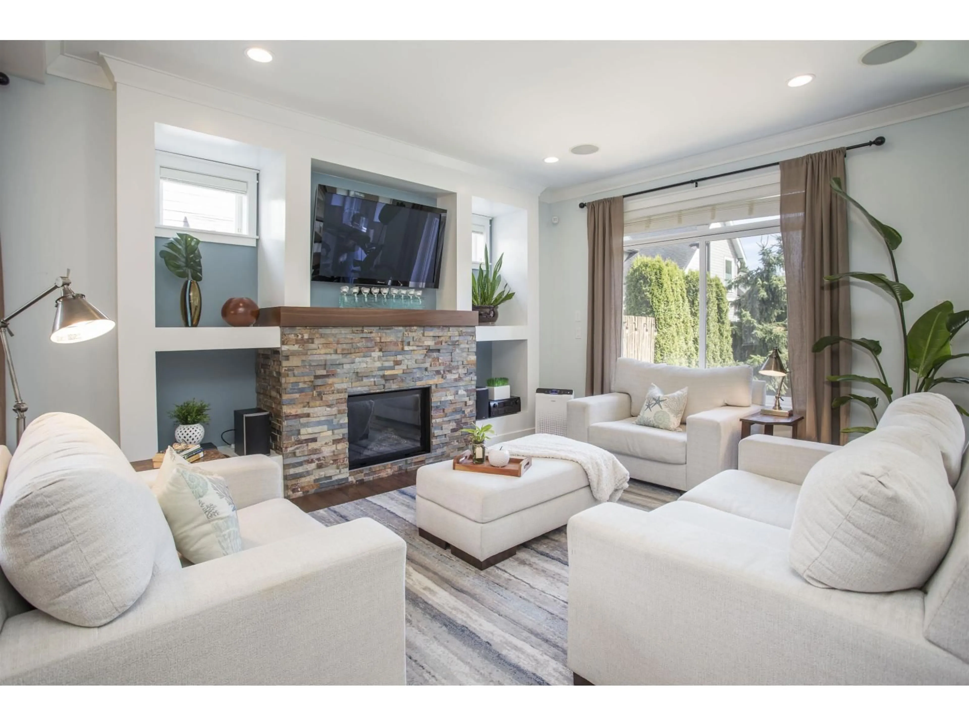 Living room with furniture, unknown for 17300 0B STREET, Surrey British Columbia V3Z8L2