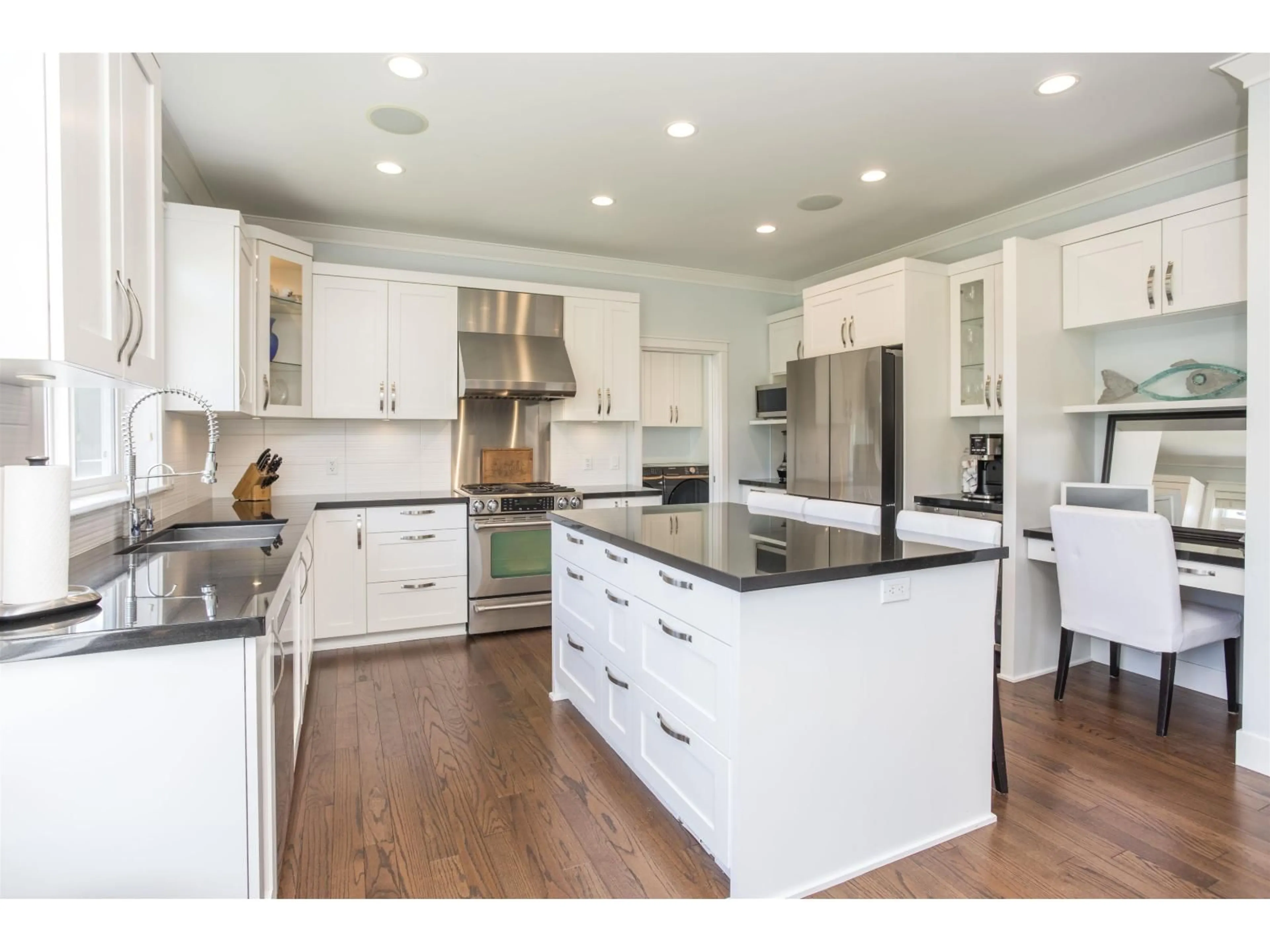 Open concept kitchen, unknown for 17300 0B STREET, Surrey British Columbia V3Z8L2