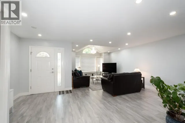 5358 WESTMINSTER AVENUE, Delta 4