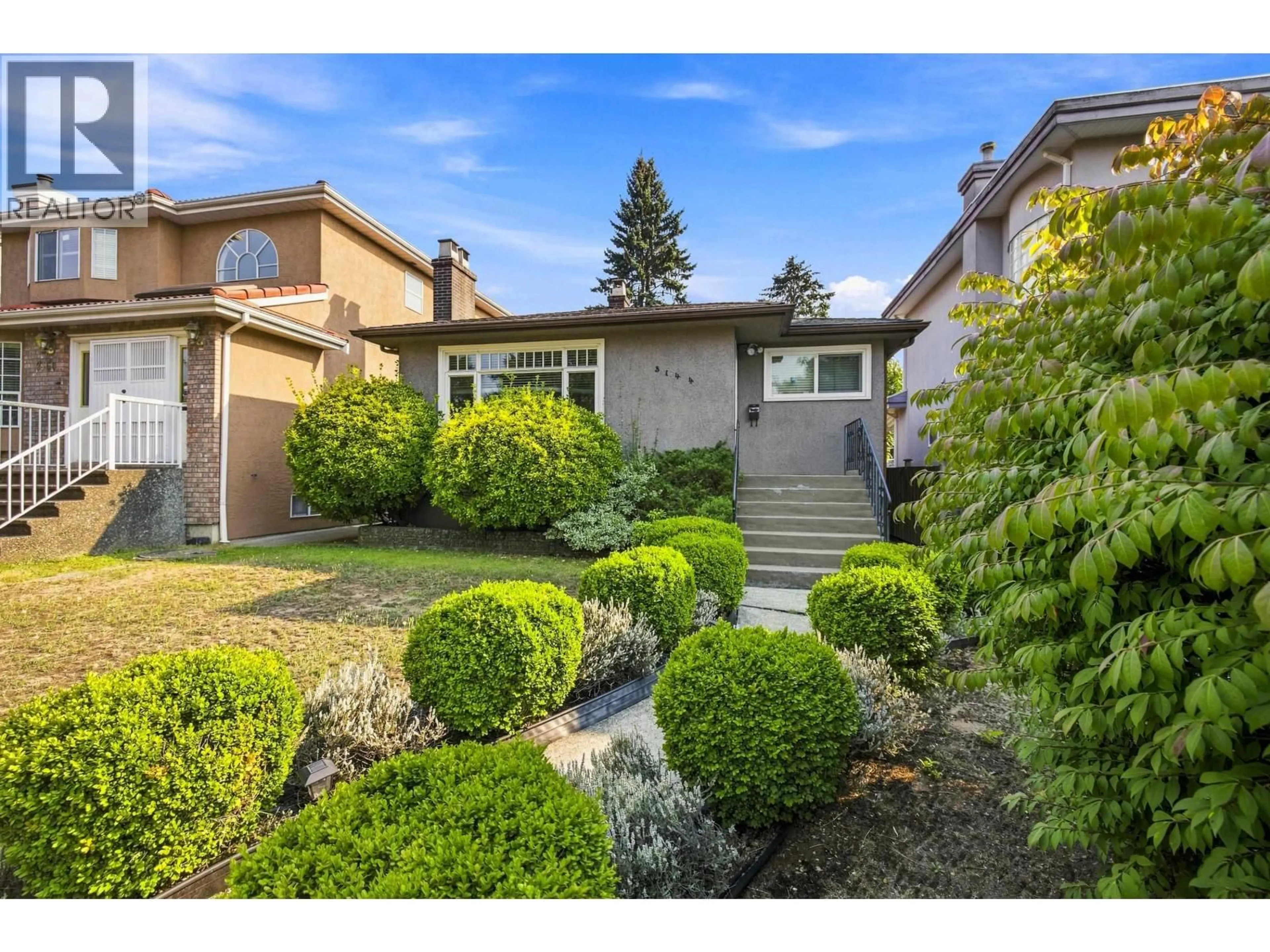 Unknown for 3144 18TH AVENUE, Vancouver British Columbia V5M2R5