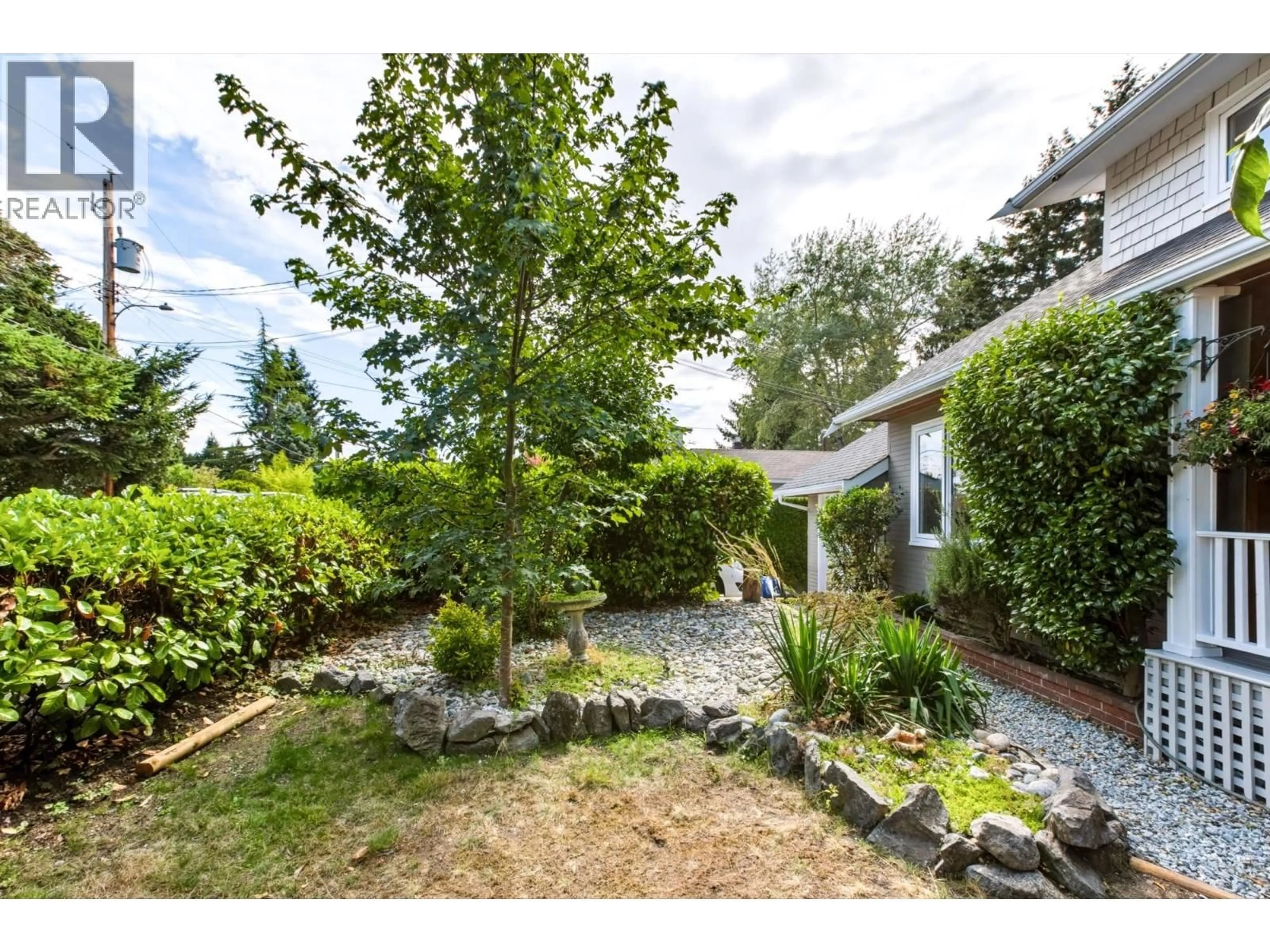 A pic from outside/outdoor area/front of a property/back of a property/a pic from drone, street for 1345 COMPSTON CRESCENT, Delta British Columbia V4L1P8