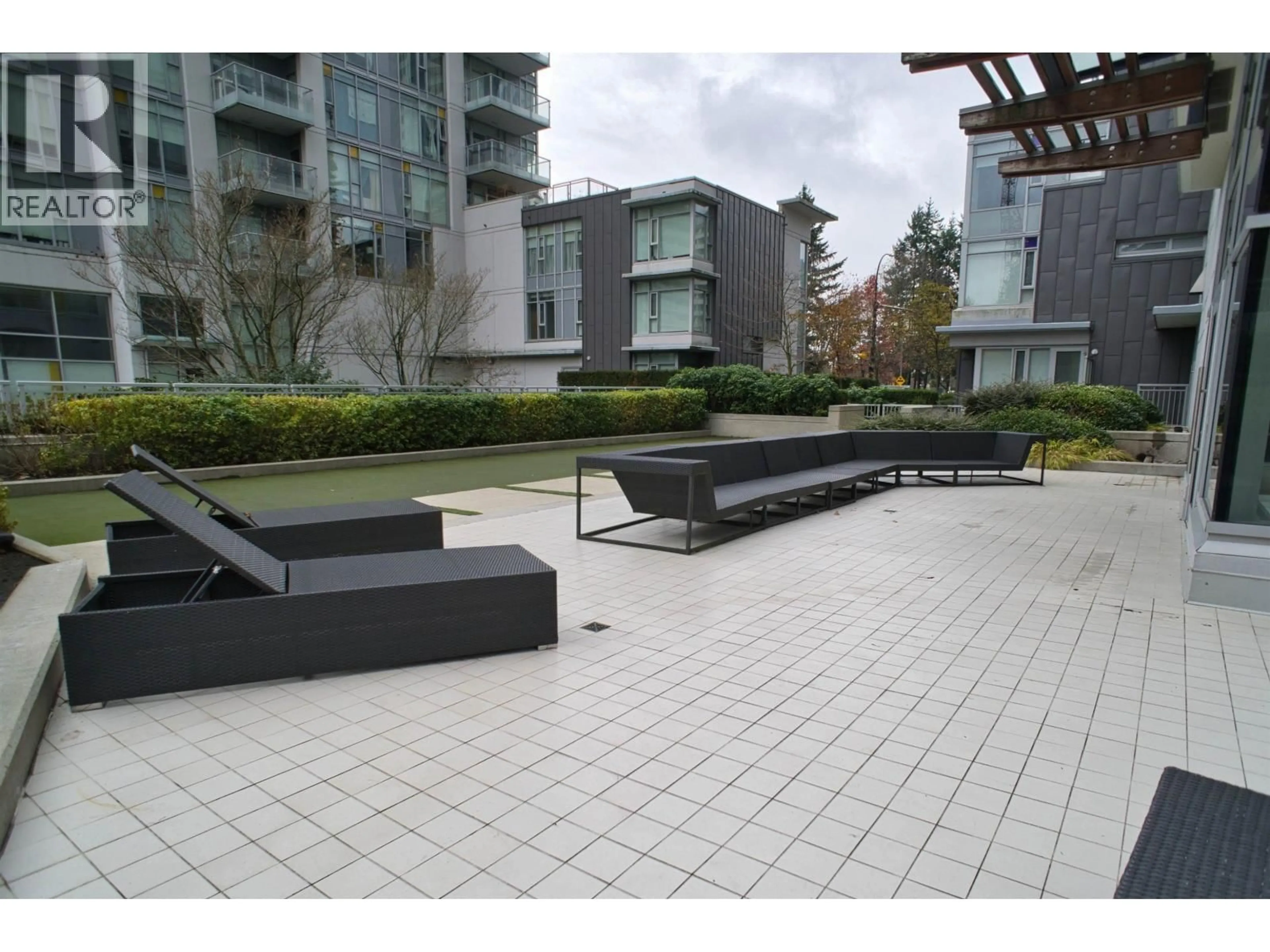 Patio, street for 3202 - 6538 NELSON AVENUE, Burnaby British Columbia V5H0G5