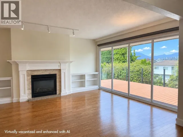 2576 WALL STREET, Vancouver 3