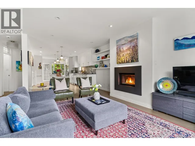 4468 14TH AVENUE, Vancouver 5