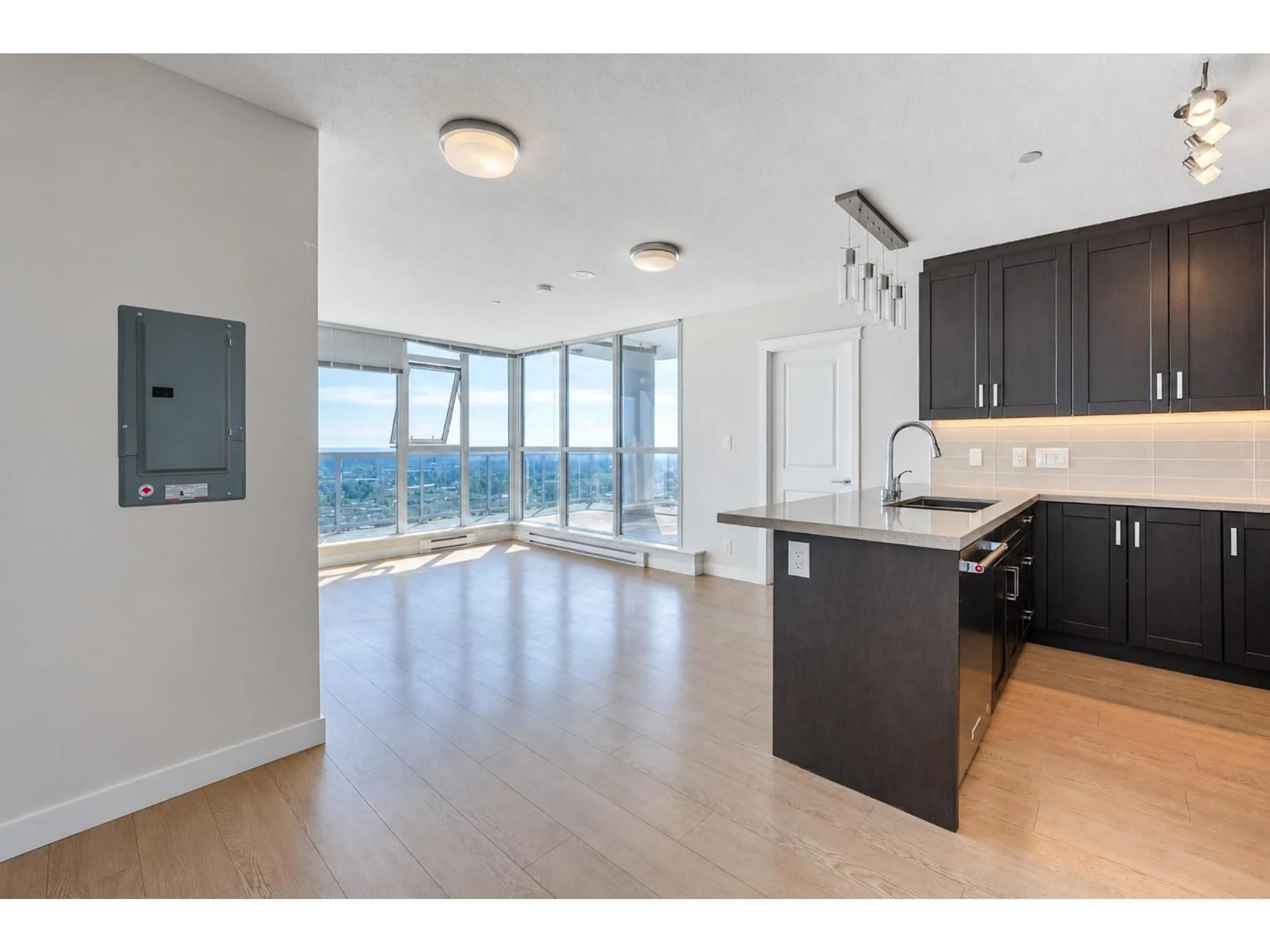 Open concept kitchen, unknown for 3608 - 11967 80 AVENUE, Delta British Columbia V4C0E2