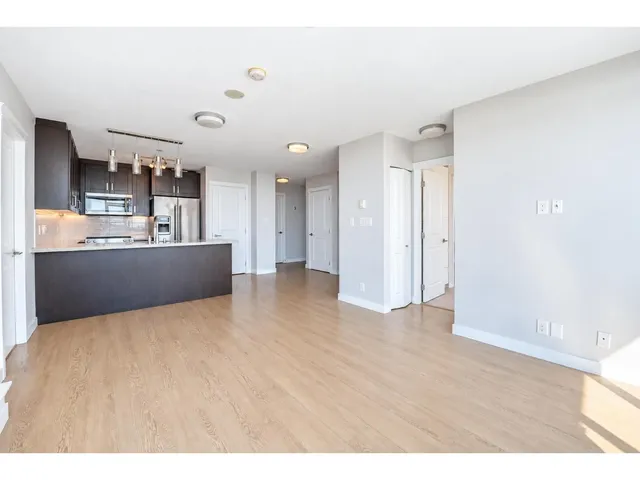 3608 - 11967 80 AVENUE, Delta 5