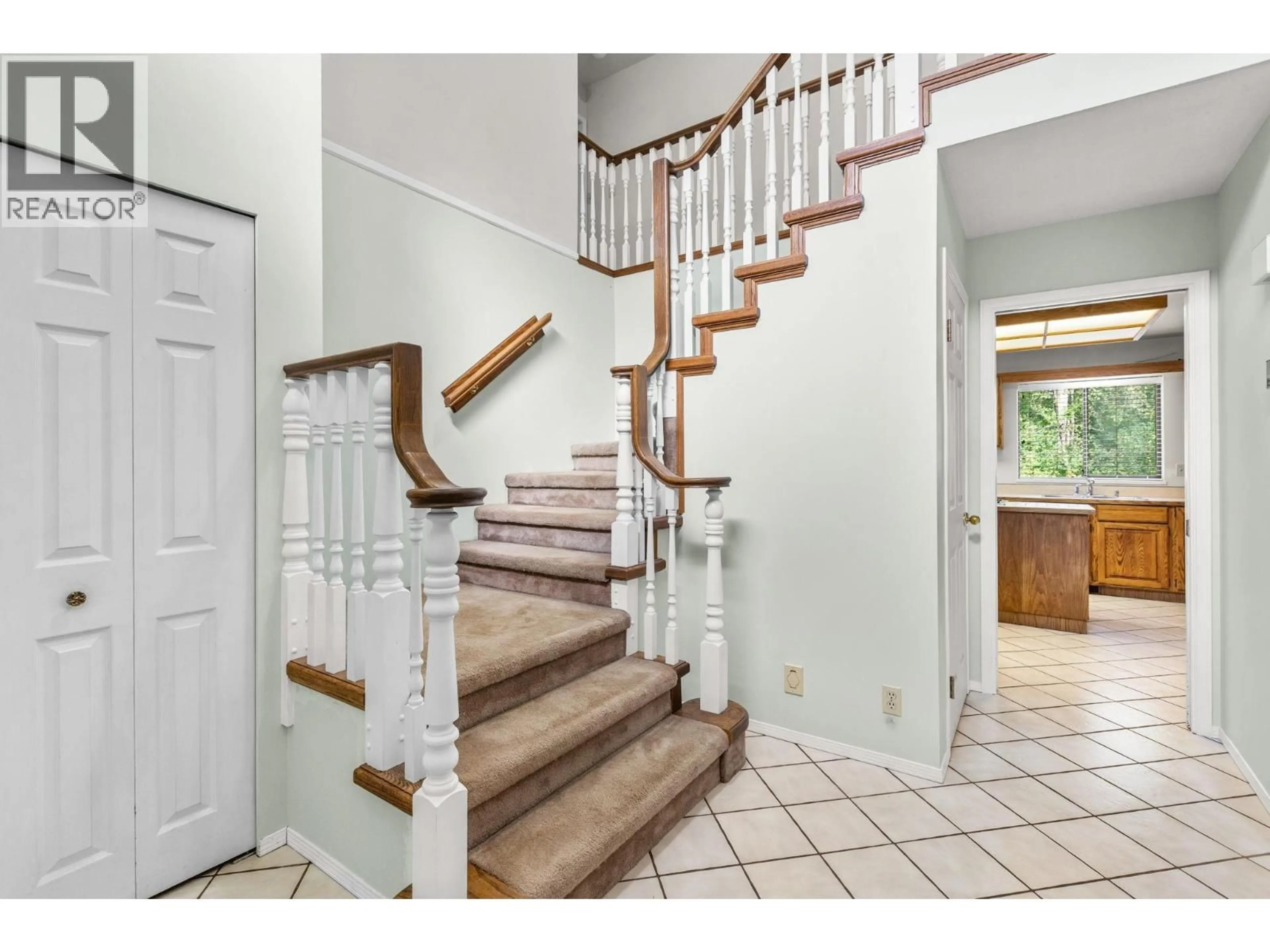 Unknown for 5858 BAFFIN PLACE, Burnaby British Columbia V5H3S8