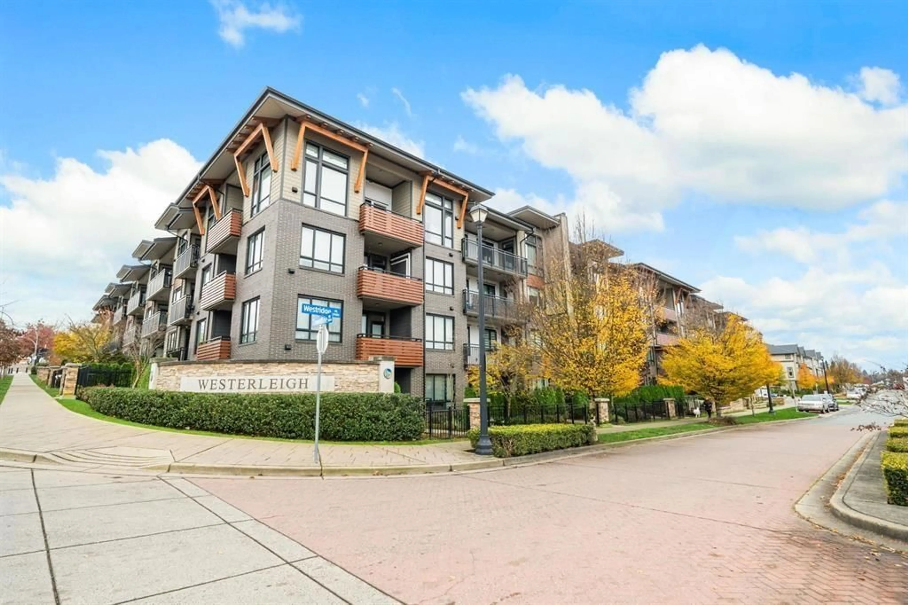 Patio, building for 119 - 31158 WESTRIDGE PLACE, Abbotsford British Columbia V2T0K5