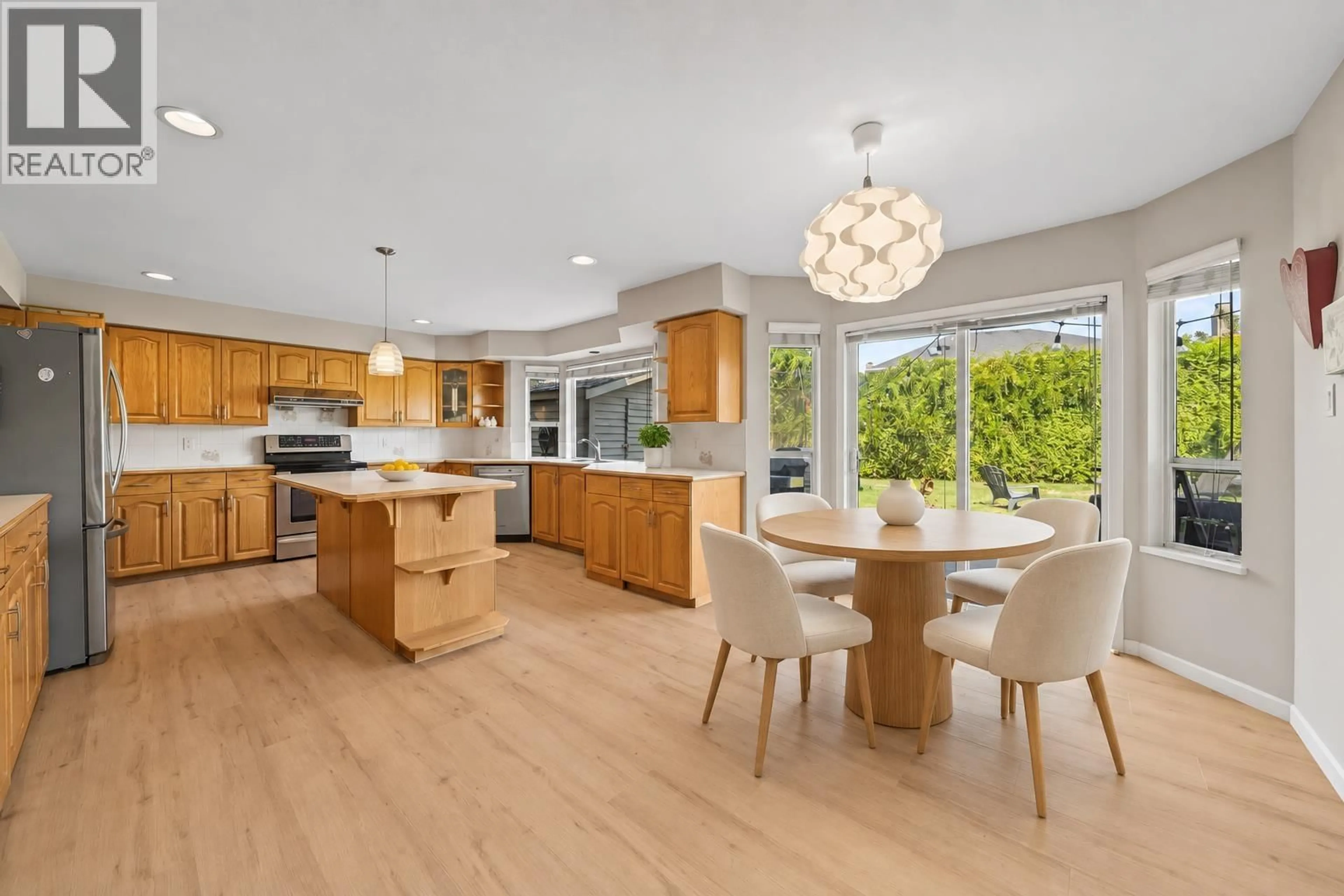 Open concept kitchen, unknown for 5171 BRUNSWICK DRIVE, Richmond British Columbia V7E6J2