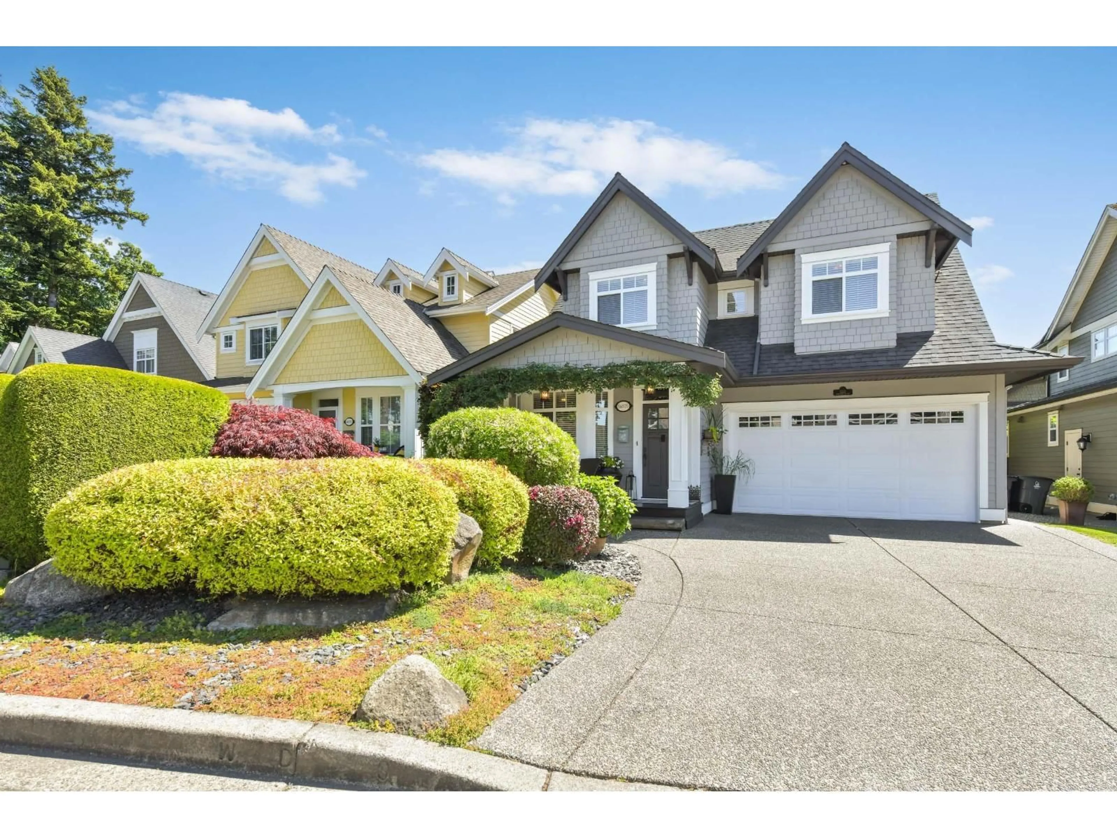 Home with vinyl exterior material, street for 14876 34TH AVENUE, Surrey British Columbia V4P0B4