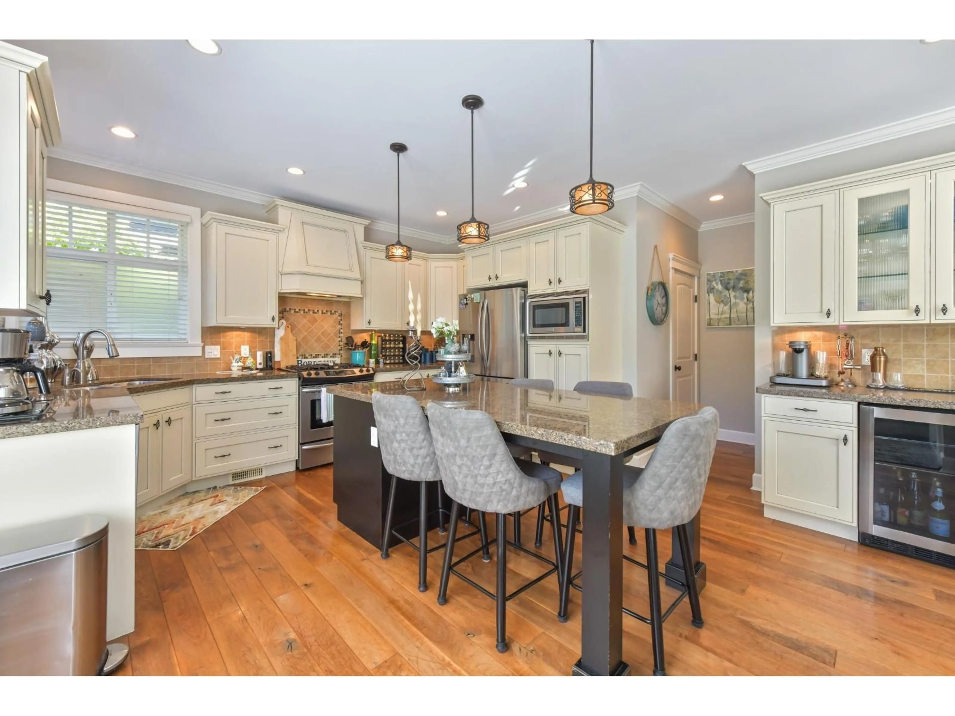 Open concept kitchen, unknown for 14876 34TH AVENUE, Surrey British Columbia V4P0B4