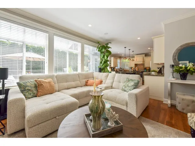 14876 34TH AVENUE, Surrey 5