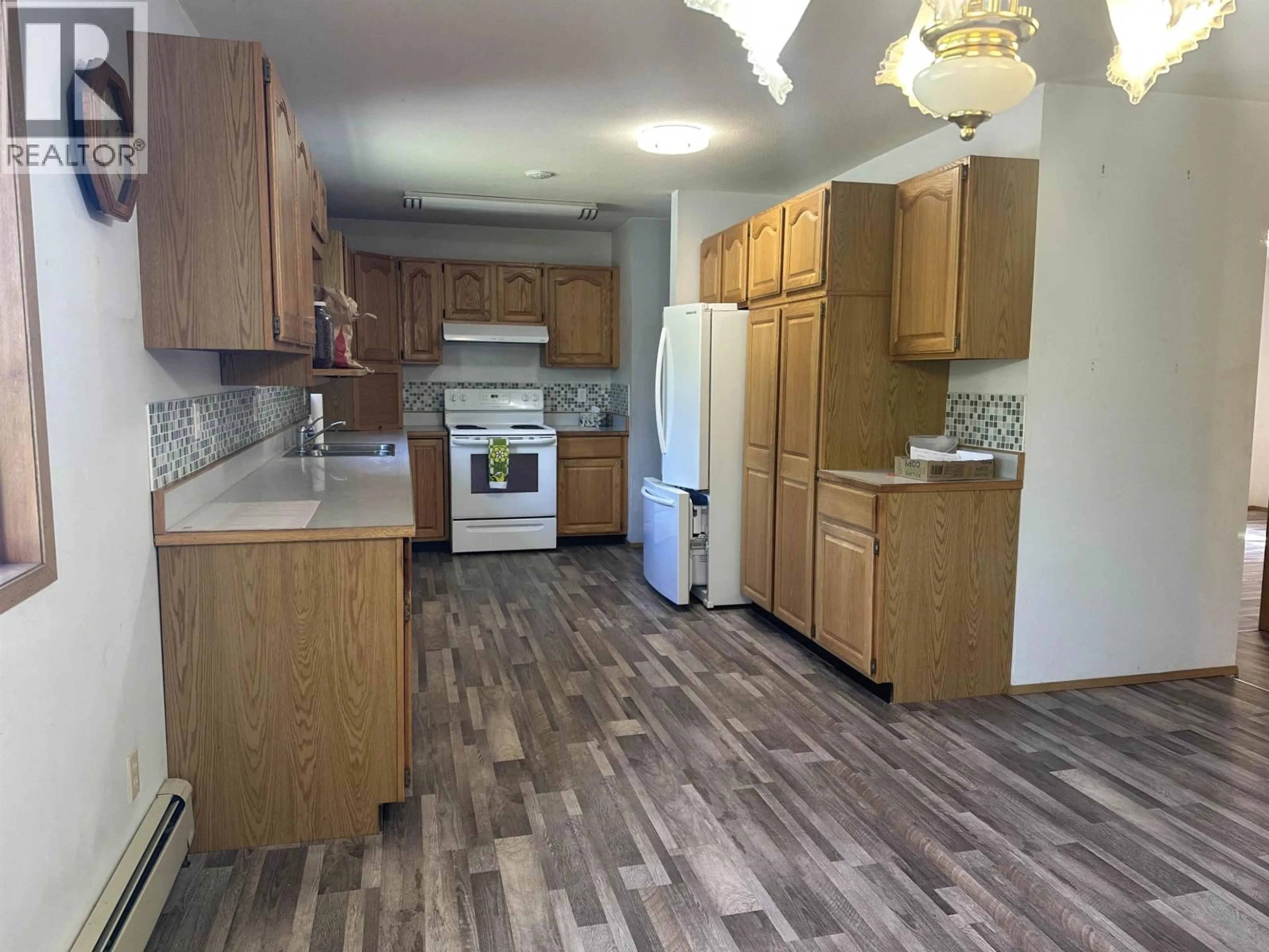 Standard kitchen, unknown for 2175 ACHER ROAD, Williams Lake British Columbia V2G5B9