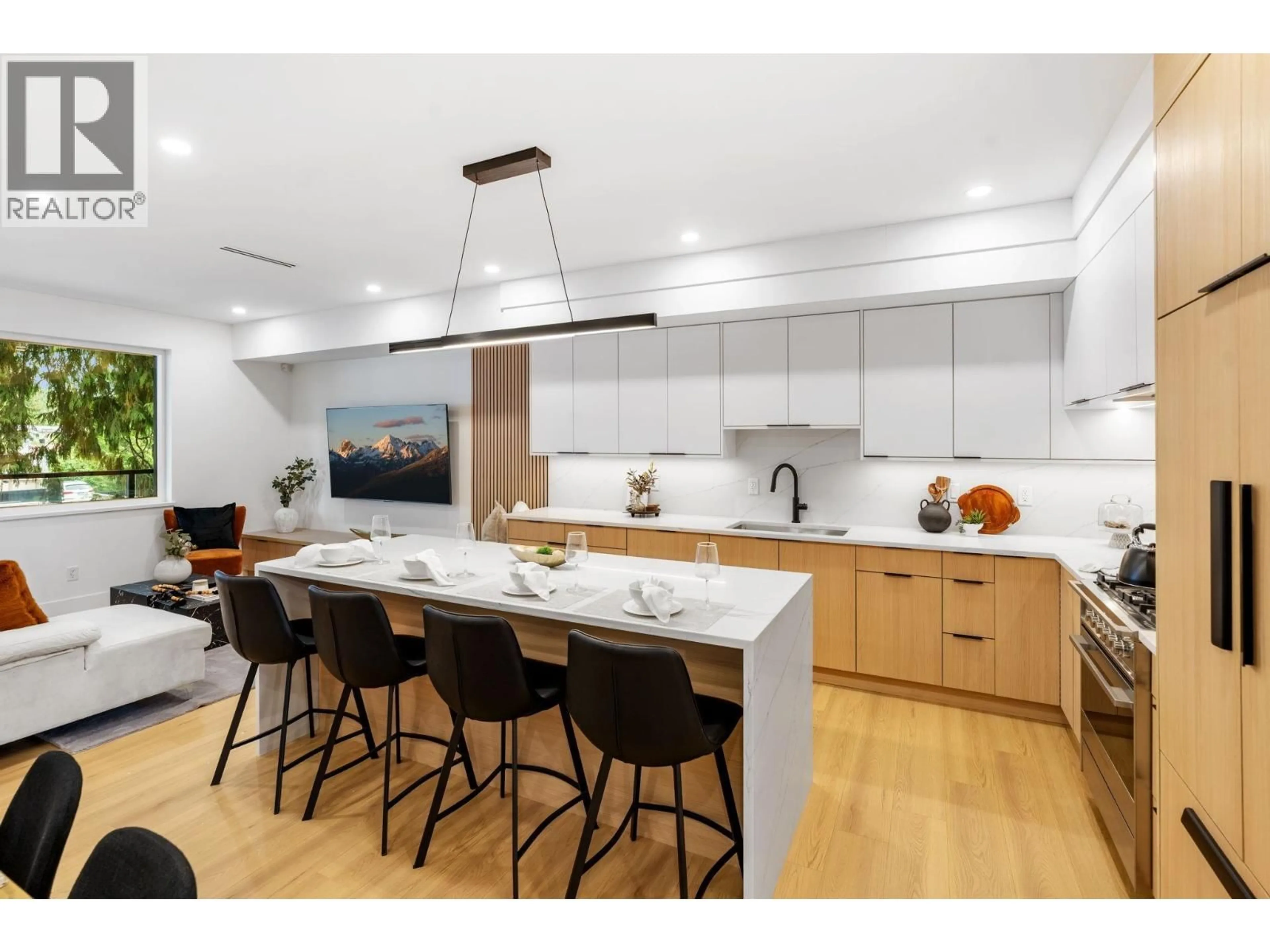 Open concept kitchen, wood/laminate floor for 2 - 7554 WRIGHT STREET, Burnaby British Columbia V3N3W7