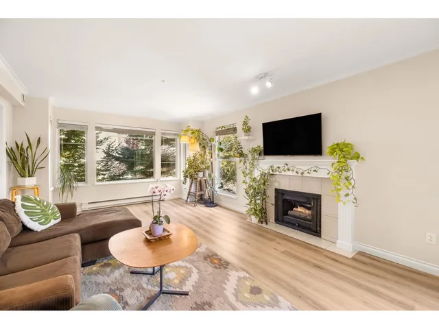 204 - 20350 54 AVENUE, Langley