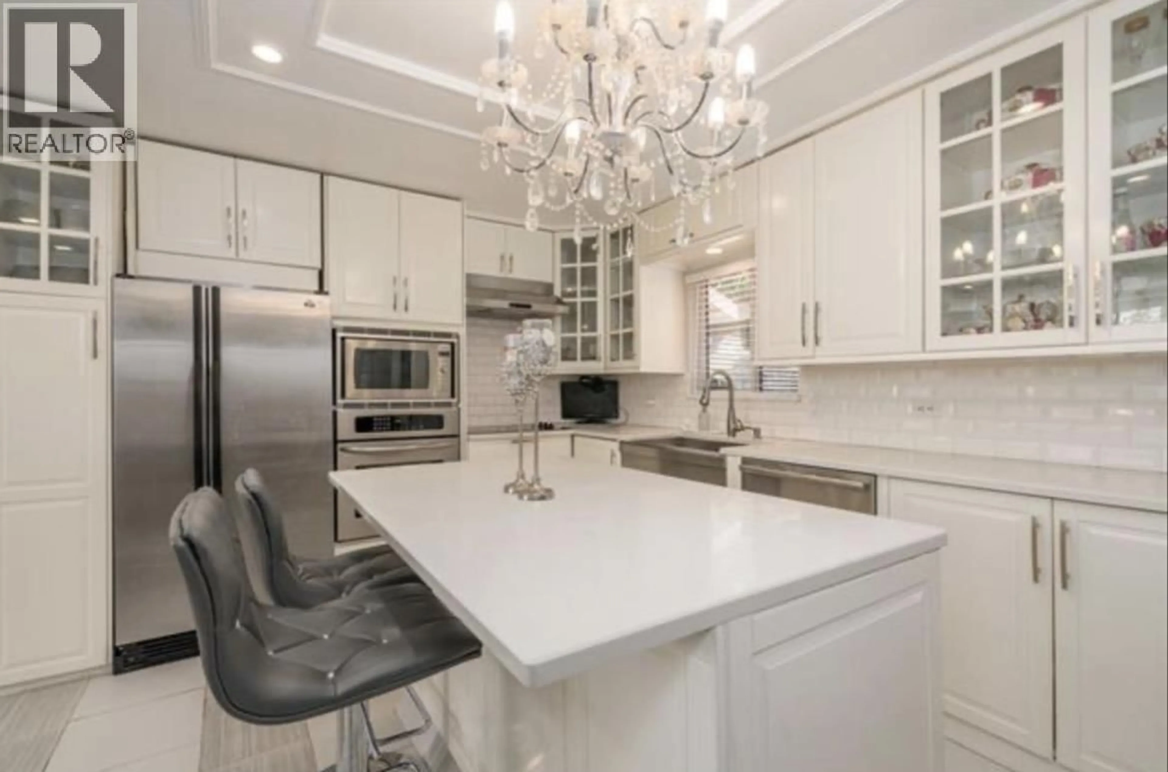 Open concept kitchen, ceramic/tile floor for 1875 COLEMAN AVENUE, Coquitlam British Columbia V3K1B5