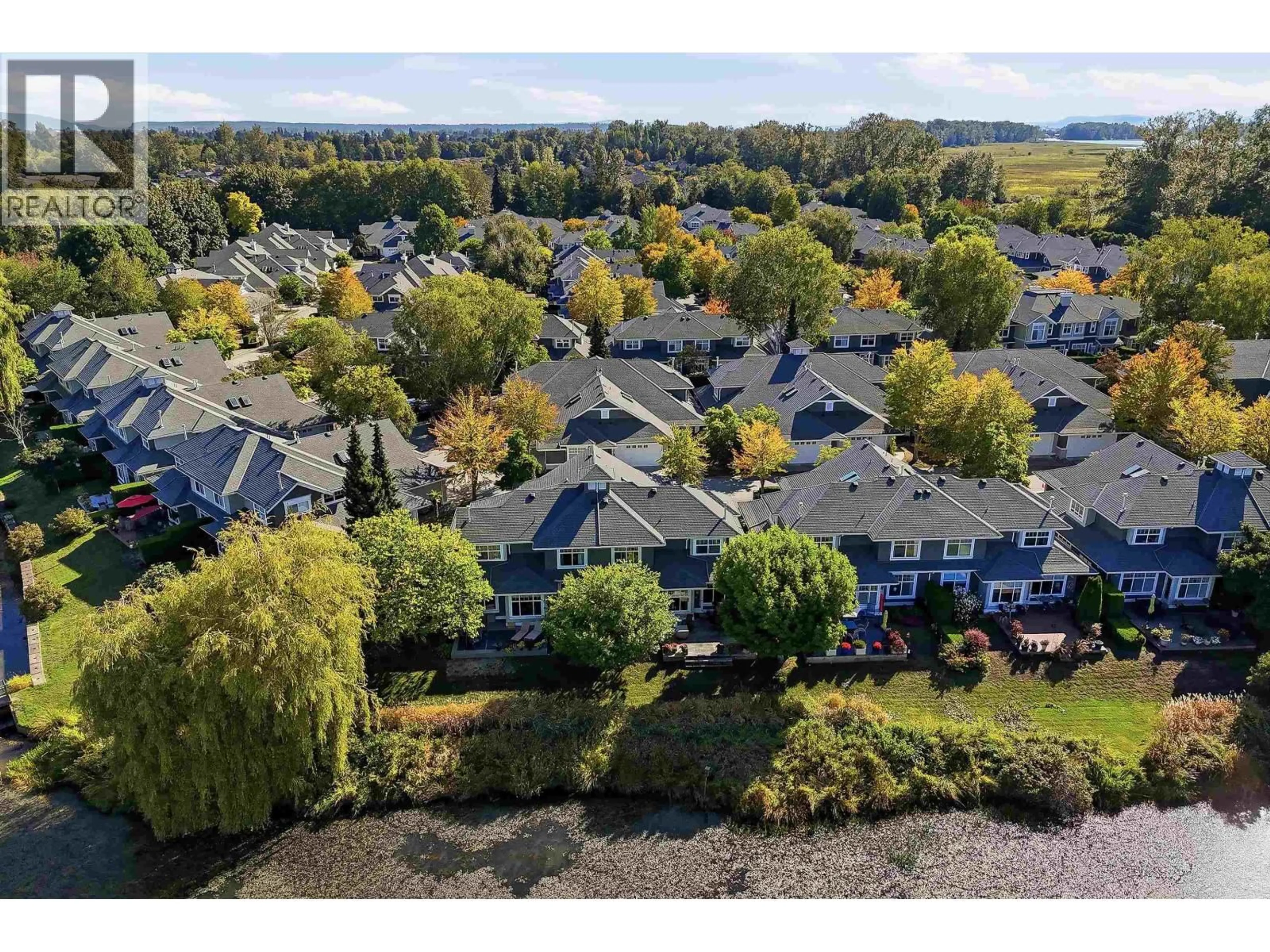A pic from outside/outdoor area/front of a property/back of a property/a pic from drone, unknown for 21 - 5900 FERRY ROAD, Delta British Columbia V4K5C3